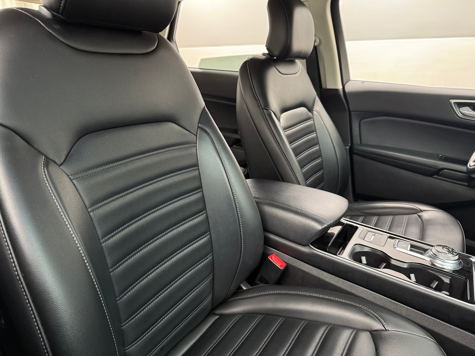 Thumbnail: 2019 Ford Edge - 2