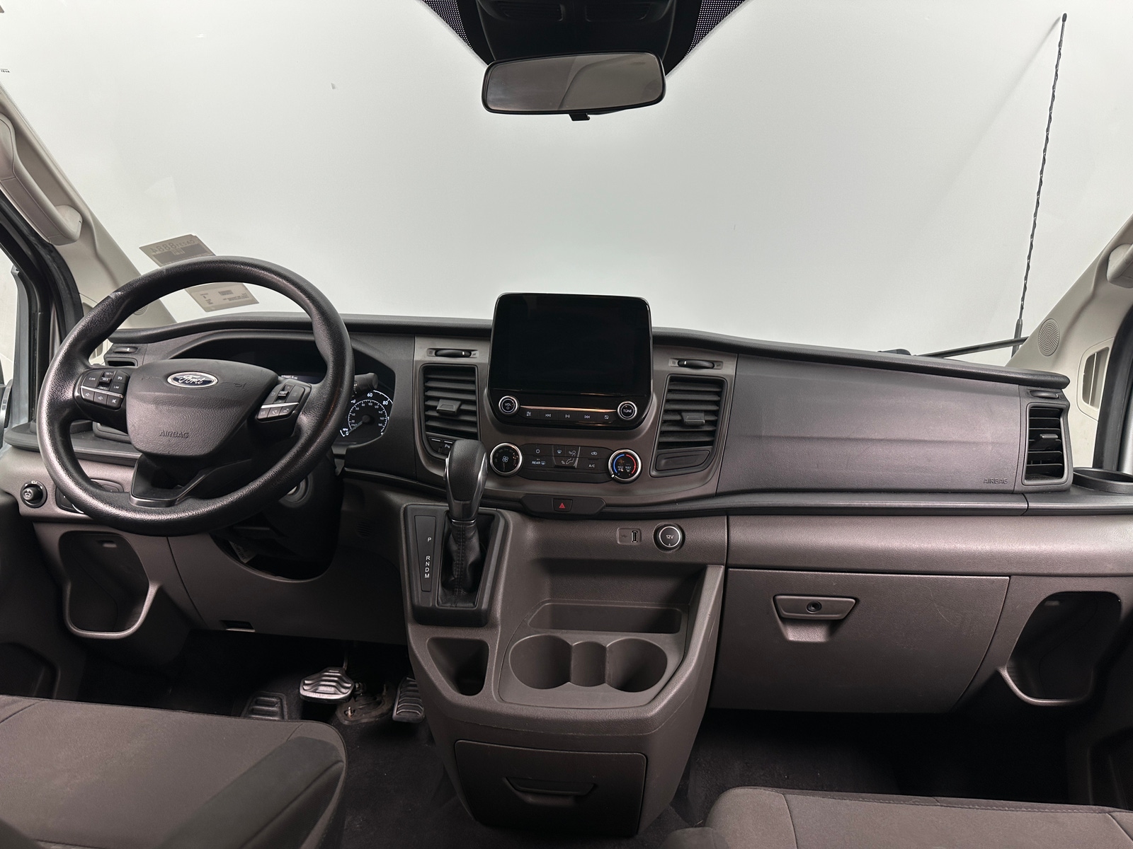 Thumbnail: 2020 Ford Econoline - 3