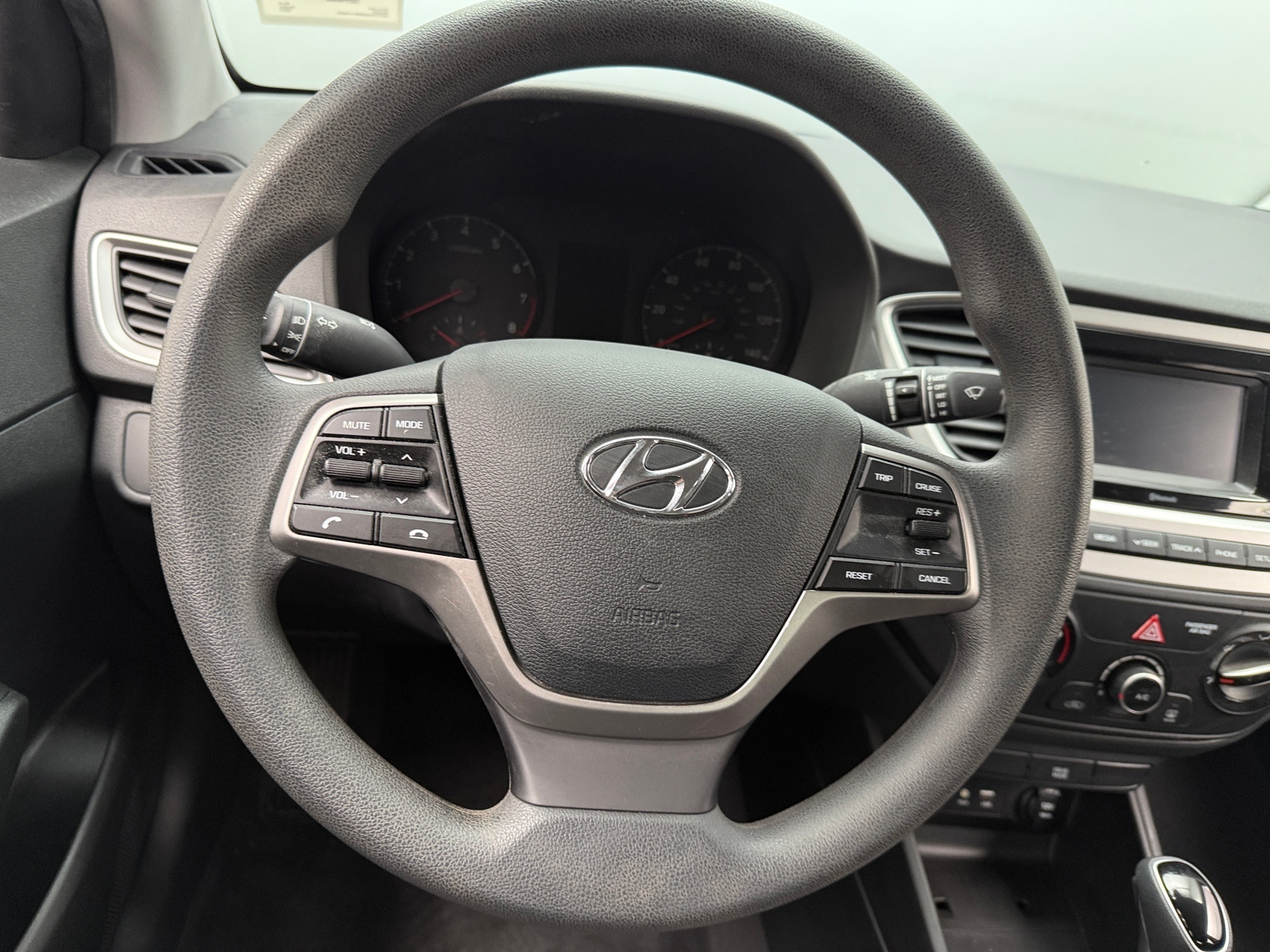 Thumbnail: 2022 Hyundai Accent - 5