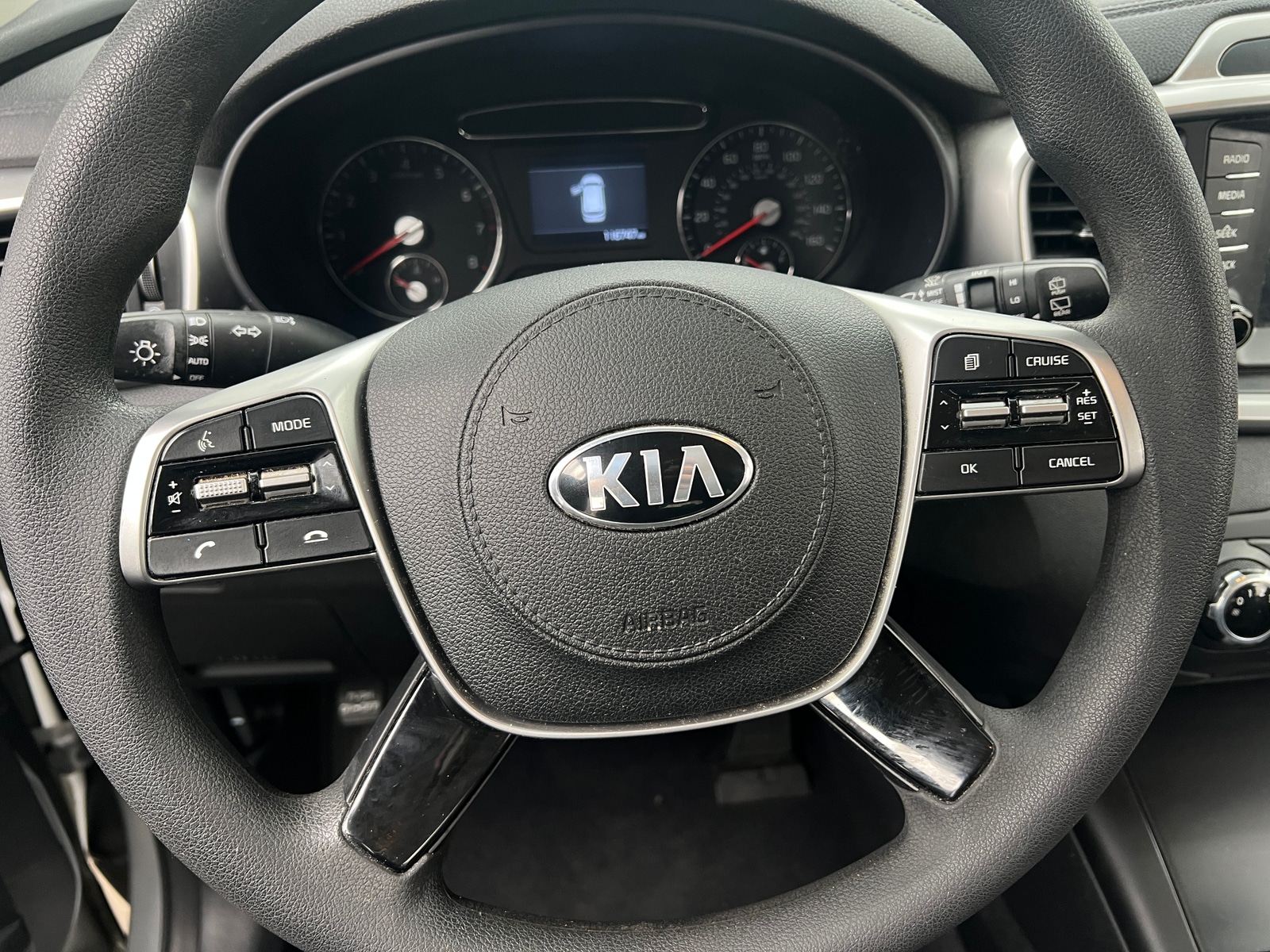 Thumbnail: 2019 Kia Sorento - 5