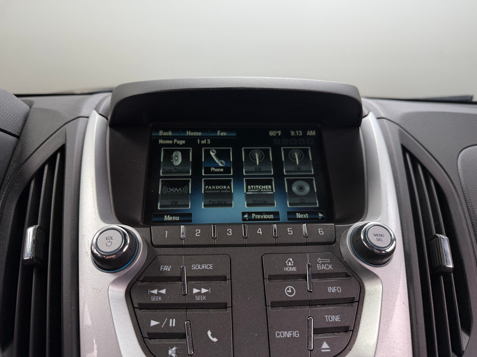 Thumbnail: 2015 Chevrolet Equinox - 4