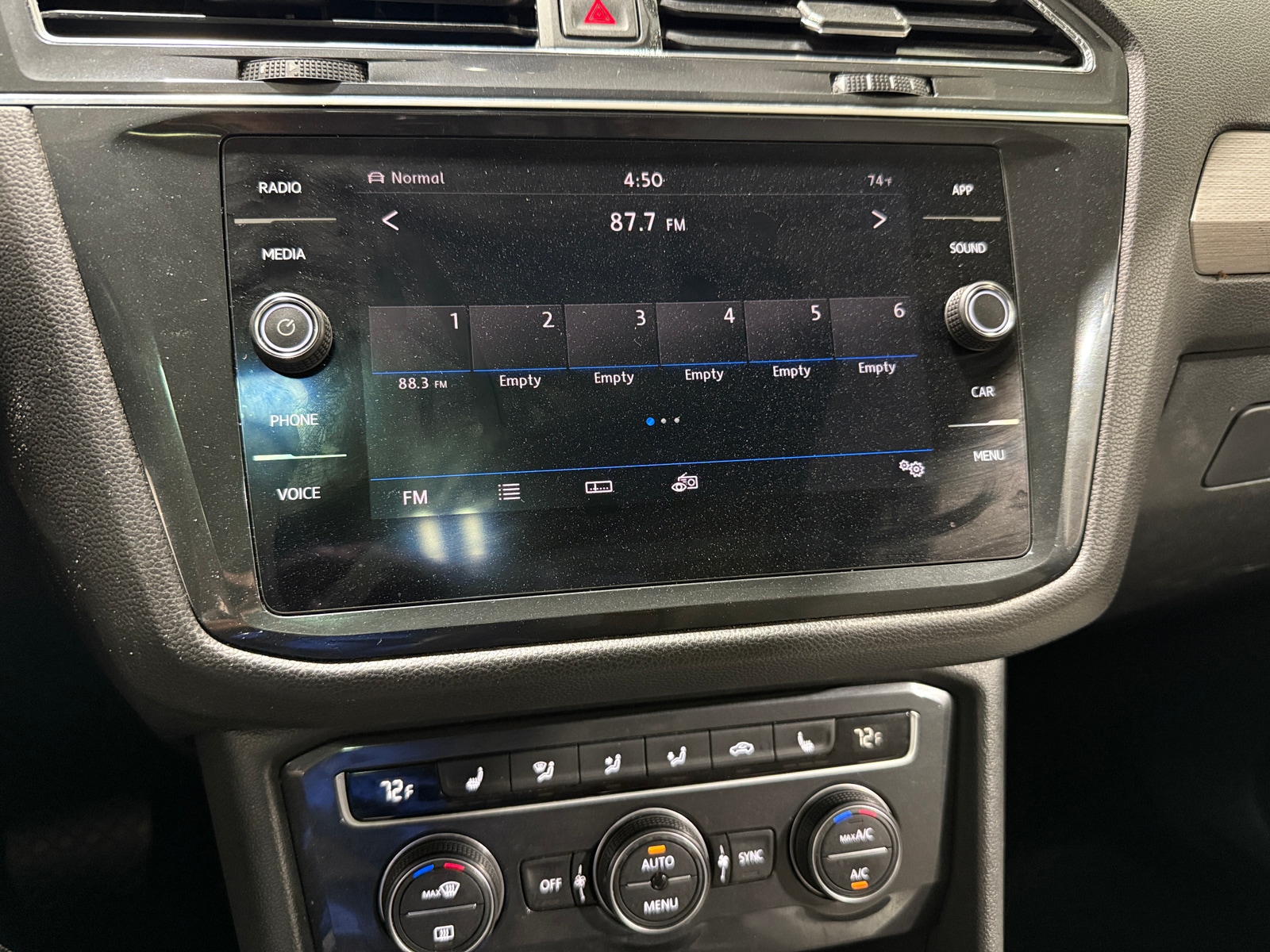 Thumbnail: 2019 Volkswagen Tiguan - 3