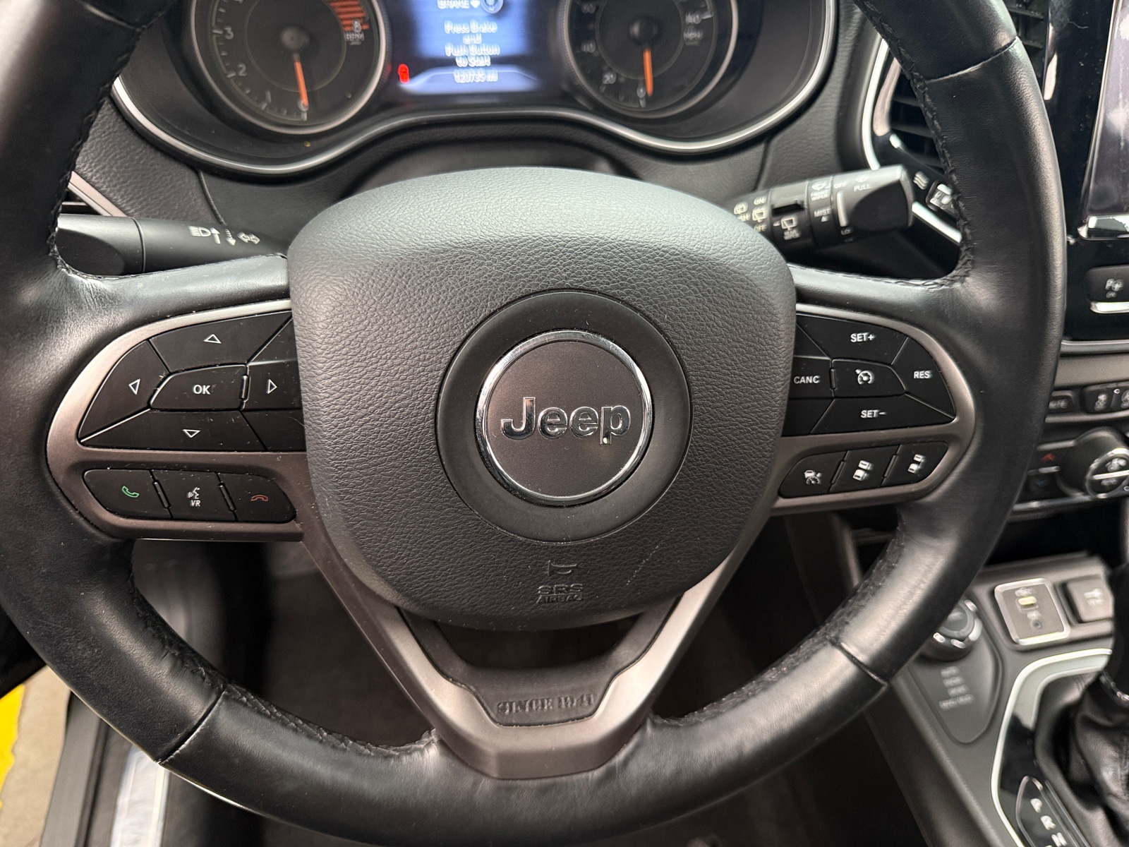 Thumbnail: 2019 Jeep Cherokee - 4