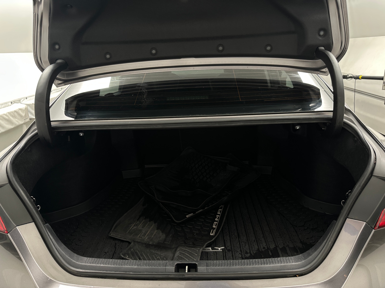 Thumbnail: 2019 Toyota Camry - 6