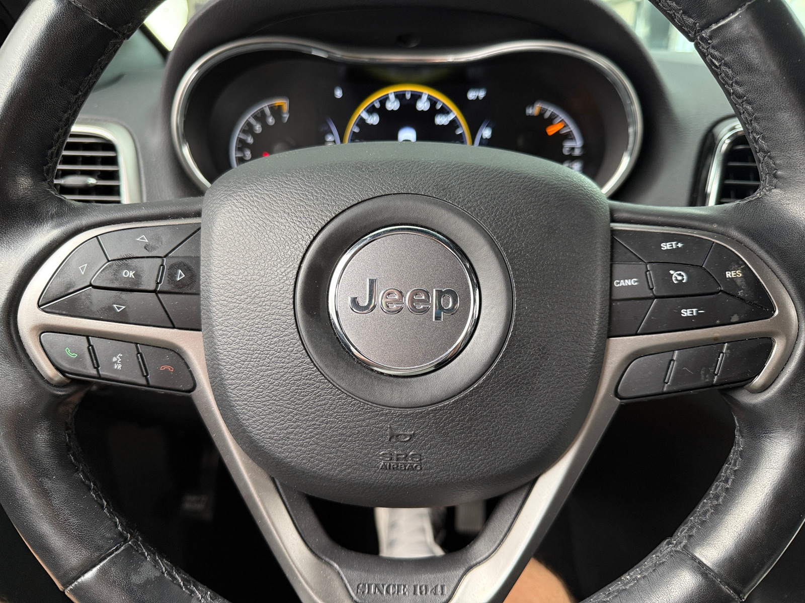 Thumbnail: 2019 Jeep Grand Cherokee - 4