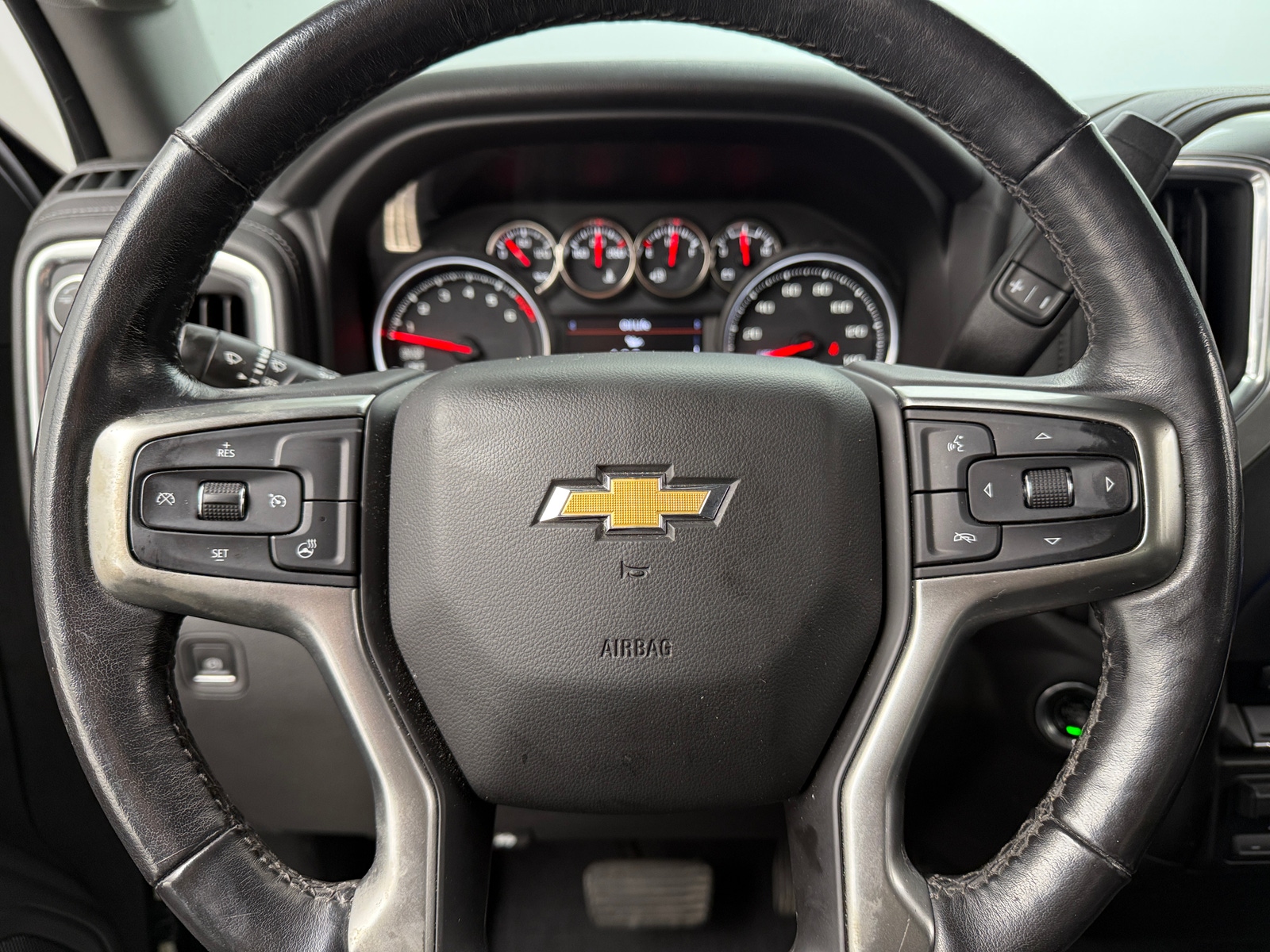 Thumbnail: 2020 Chevrolet Silverado 1500 - 5