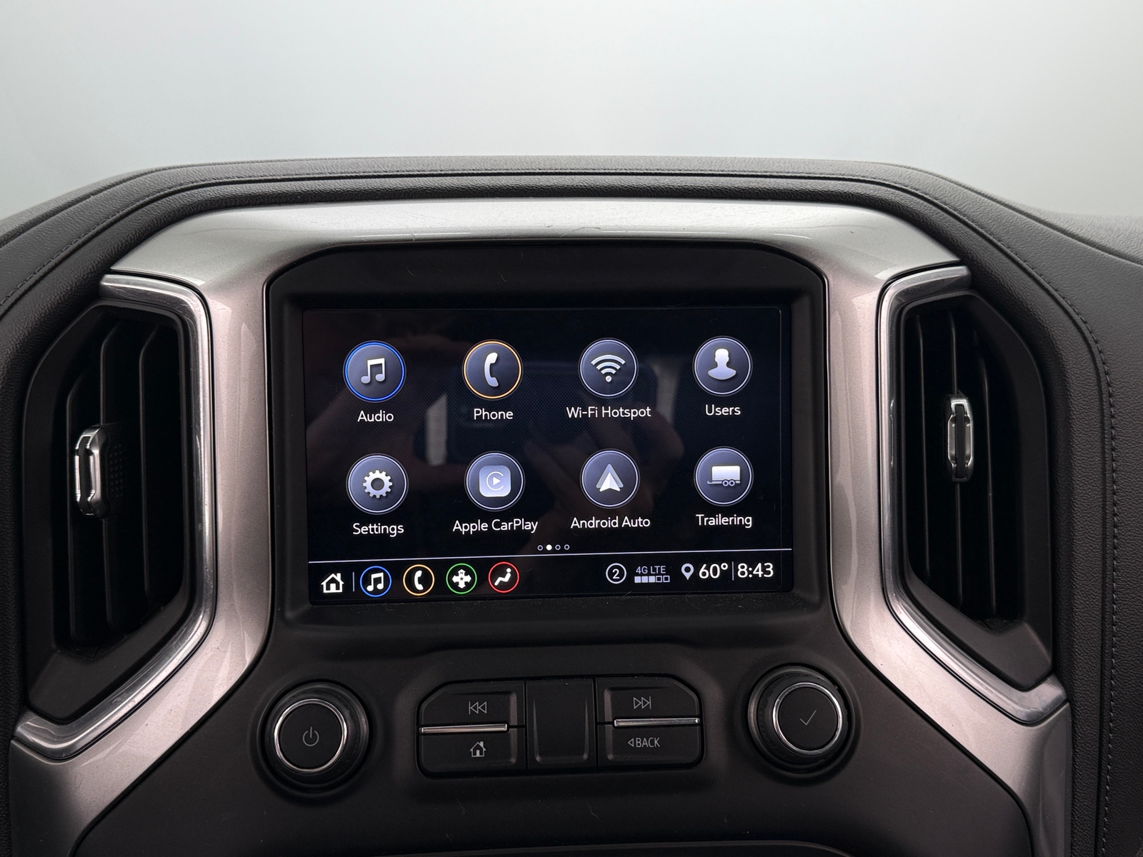 Thumbnail: 2020 Chevrolet Silverado 1500 - 4