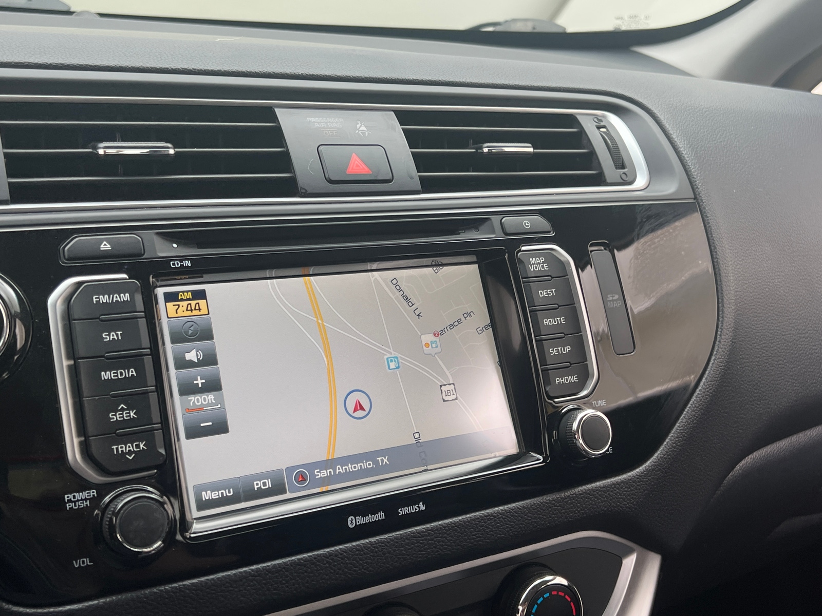 Thumbnail: 2016 Kia Rio - 3