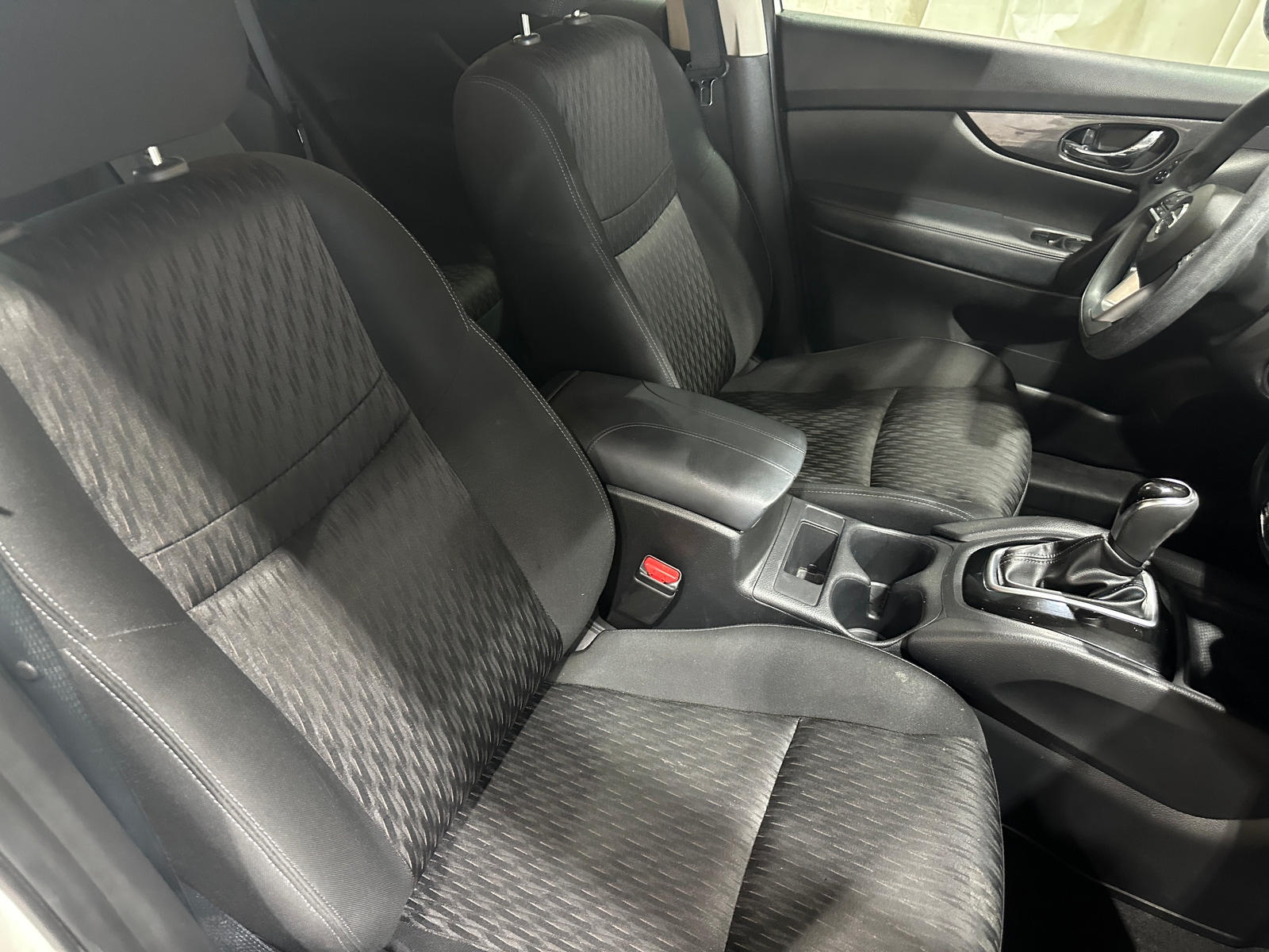 Thumbnail: 2018 Nissan Rogue - 2