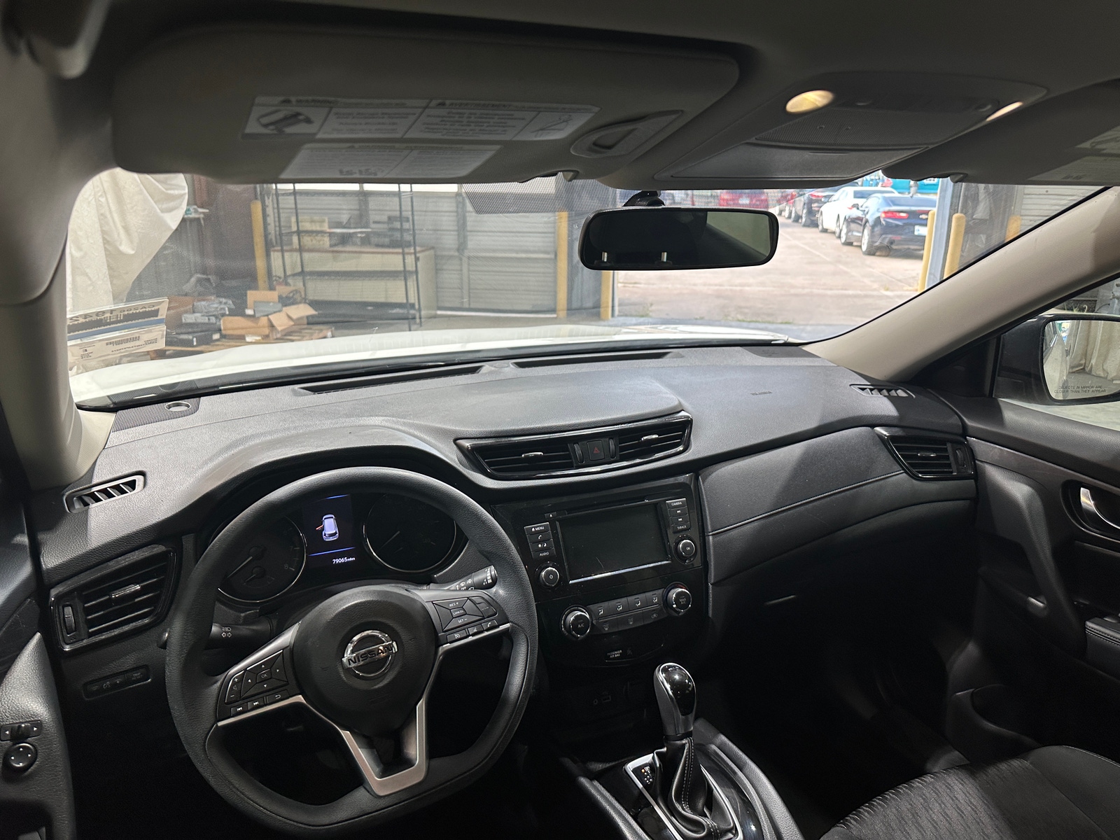 Thumbnail: 2018 Nissan Rogue - 3