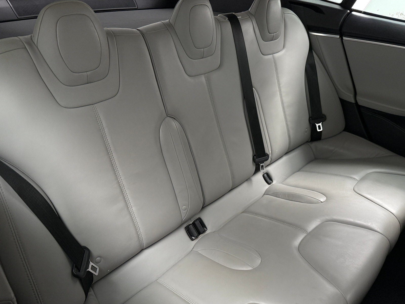 Thumbnail: 2014 Tesla Model S - 5