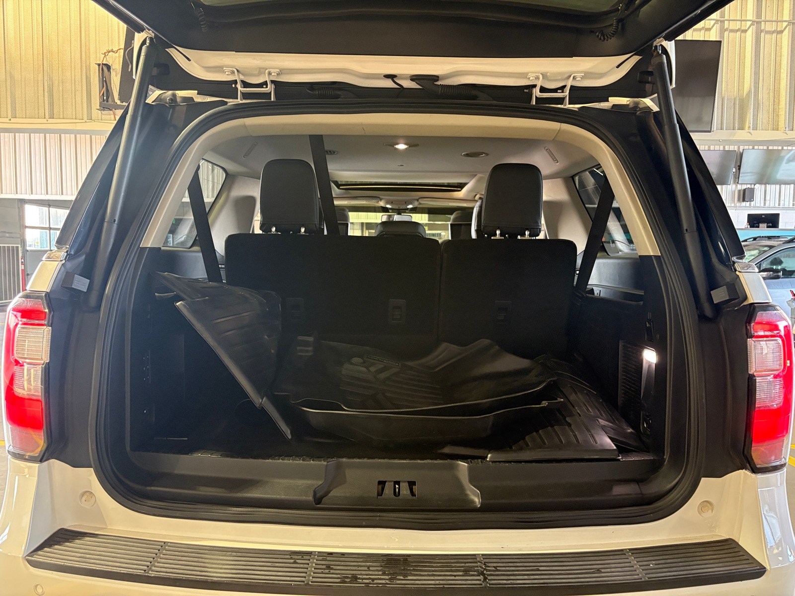 Thumbnail: 2019 Ford Expedition MAX - 6
