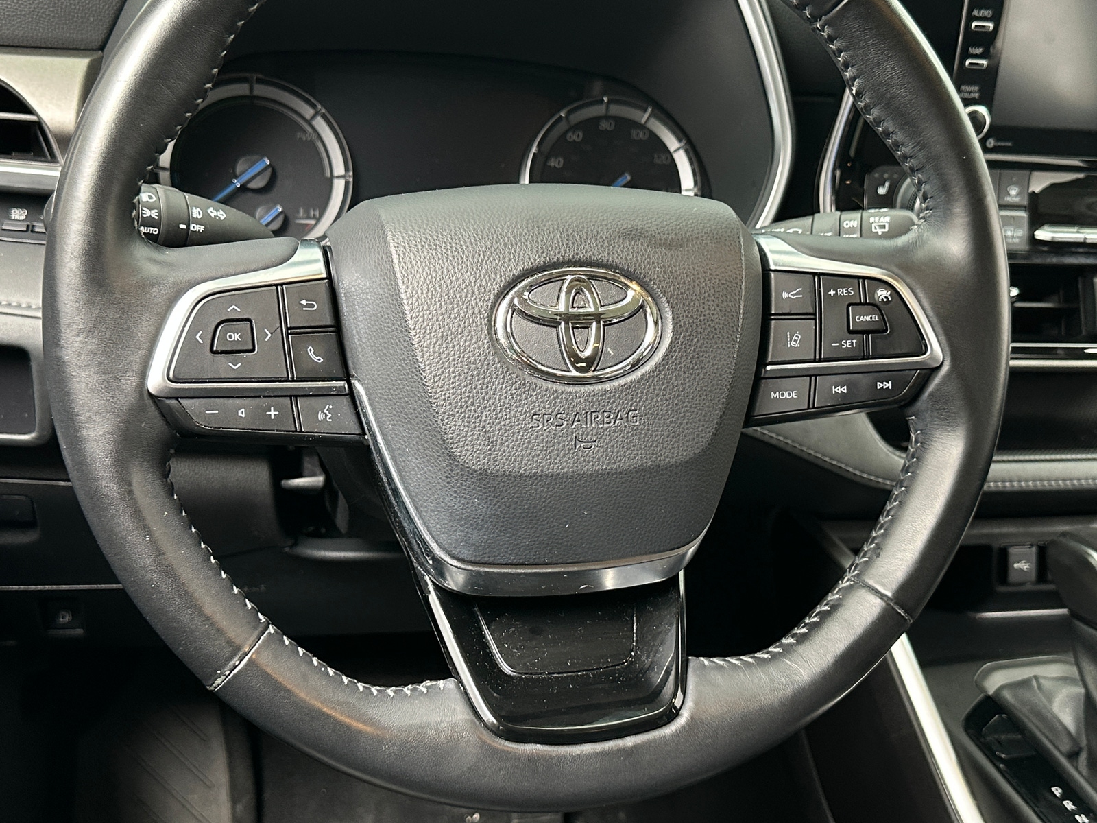 Thumbnail: 2020 Toyota Highlander - 4