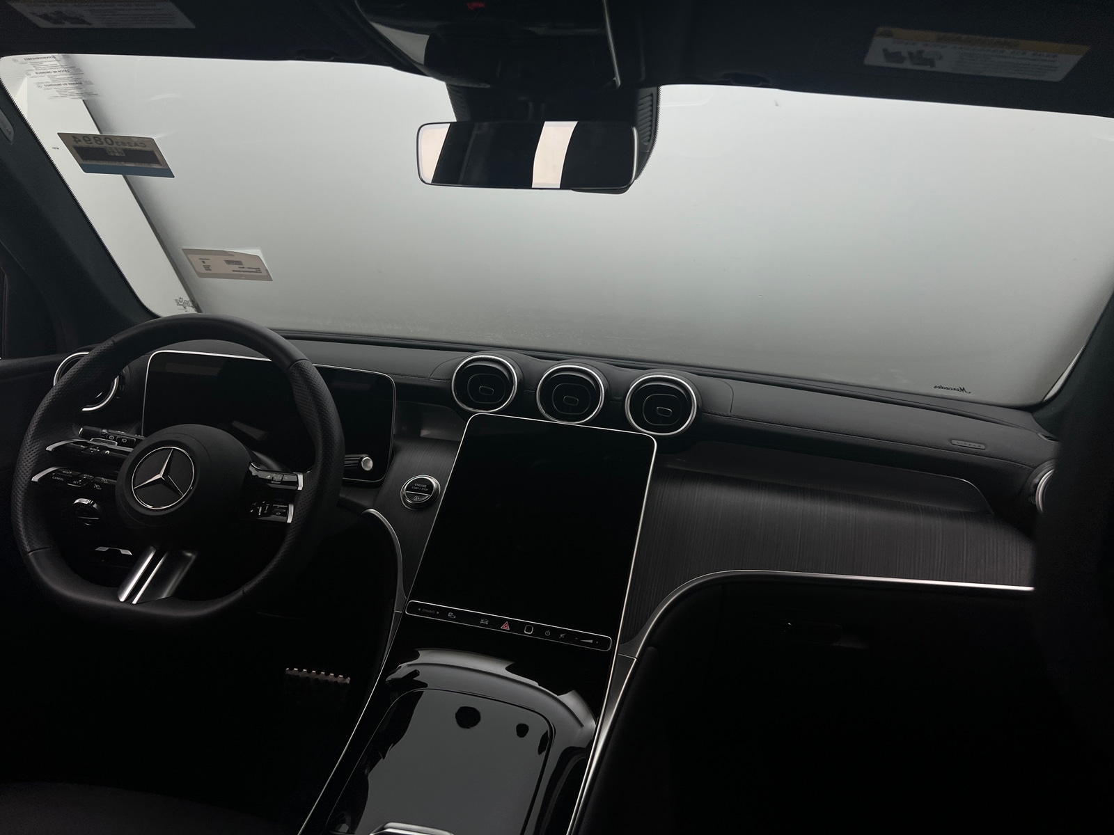 Thumbnail: 2025 Mercedes-Benz GLC - 2