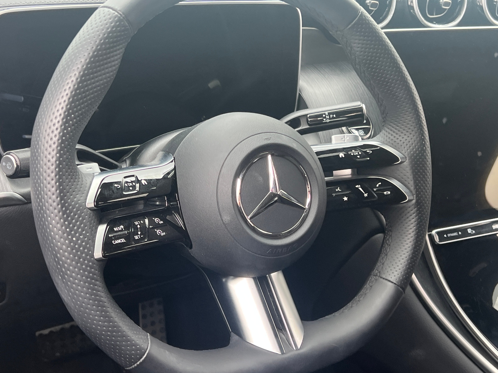 Thumbnail: 2025 Mercedes-Benz GLC - 4