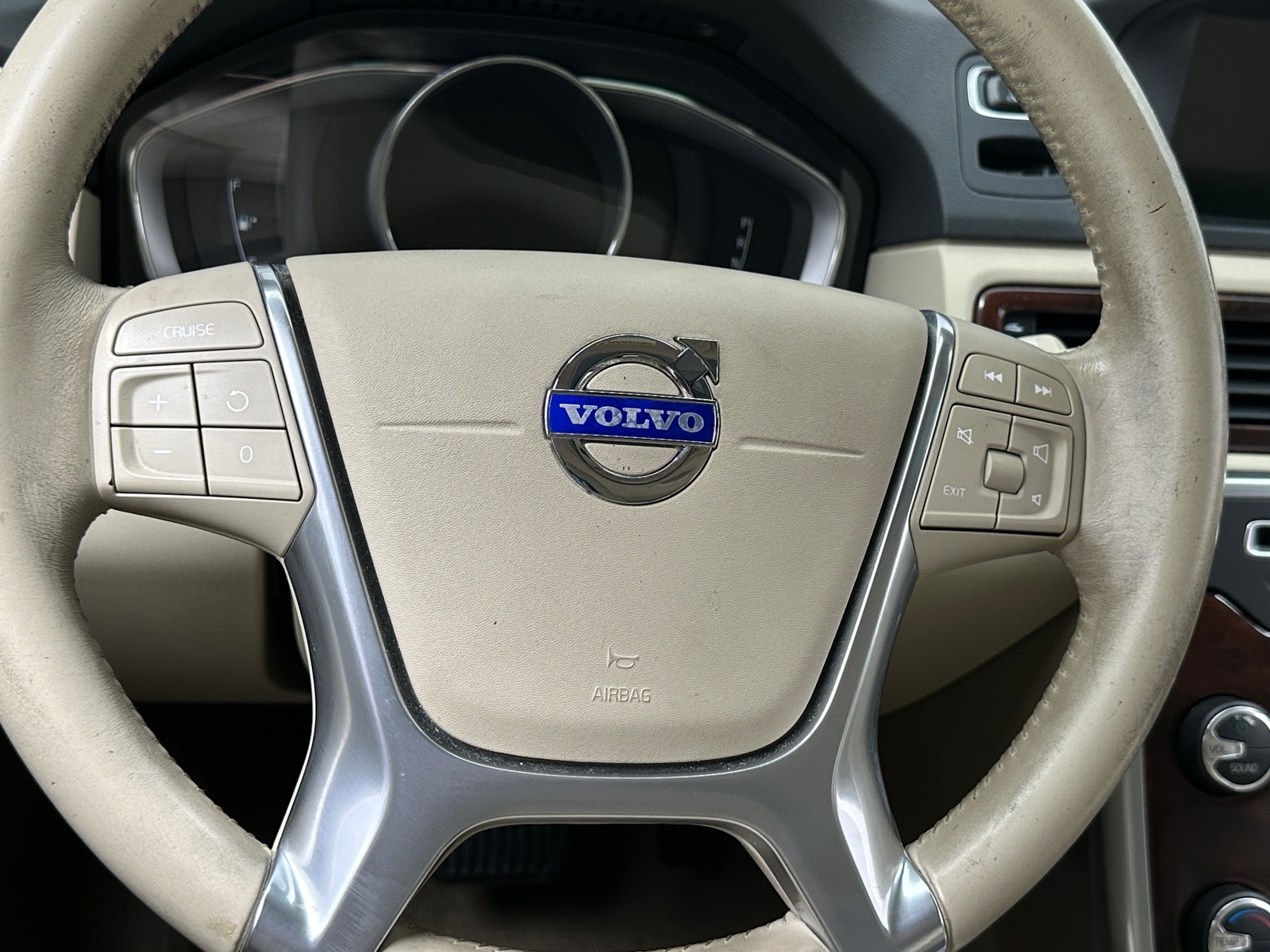 Thumbnail: 2014 Volvo XC70 - 5