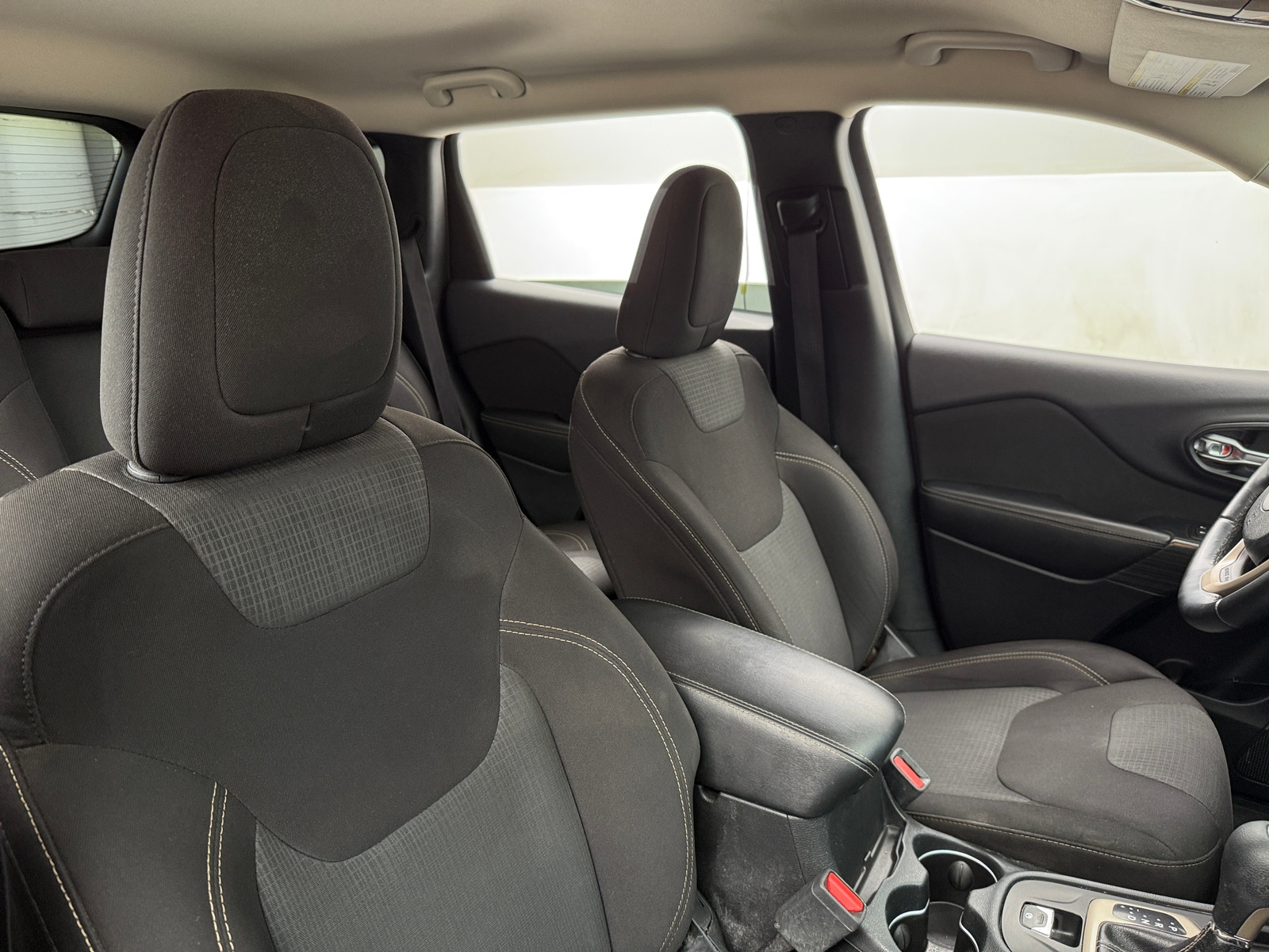 Thumbnail: 2016 Jeep Cherokee - 2