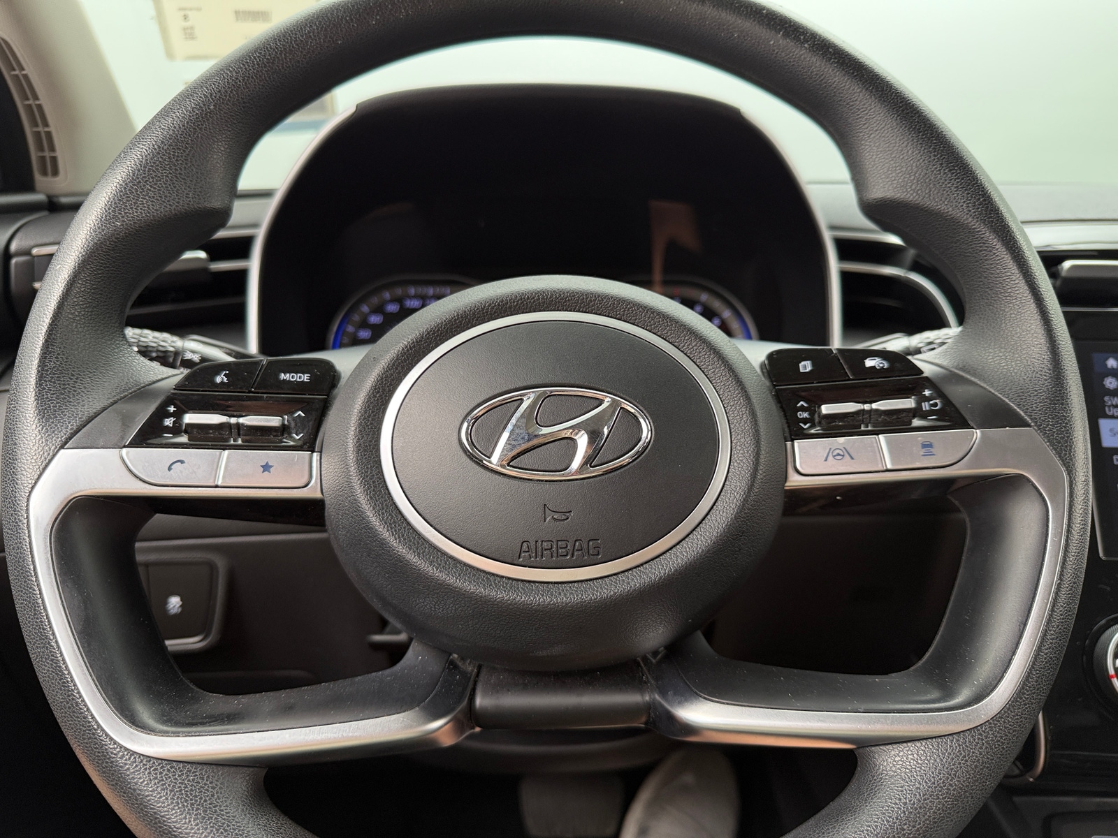 Thumbnail: 2022 Hyundai Tucson - 5