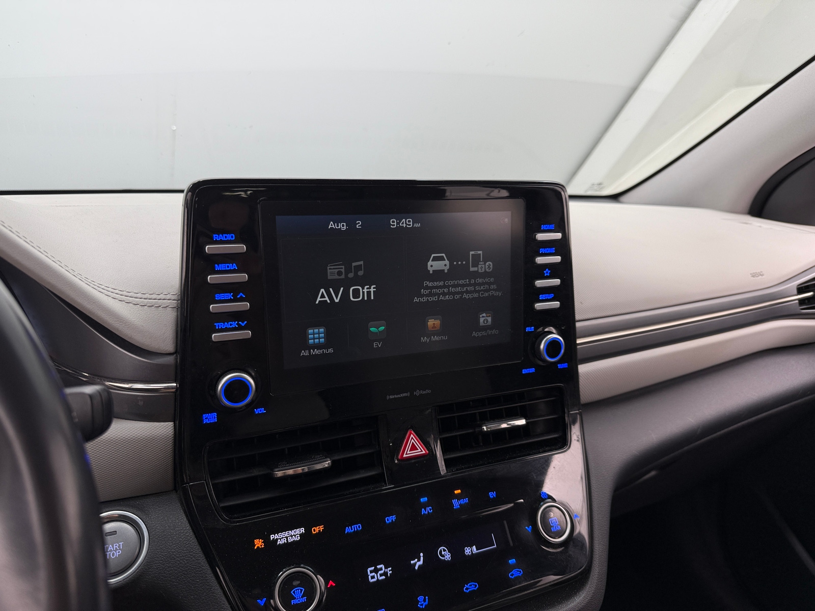 Thumbnail: 2020 Hyundai Ioniq - 4