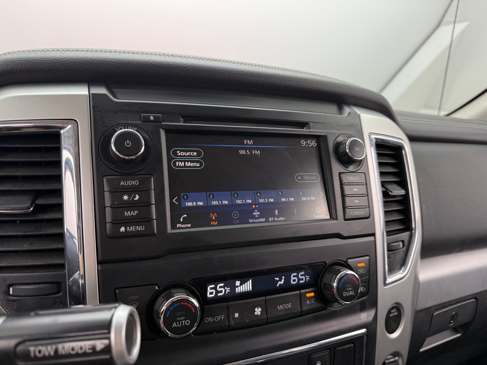 Thumbnail: 2019 Nissan Titan - 3