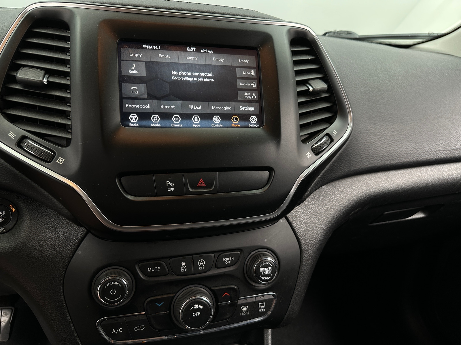 Thumbnail: 2019 Jeep Cherokee - 4