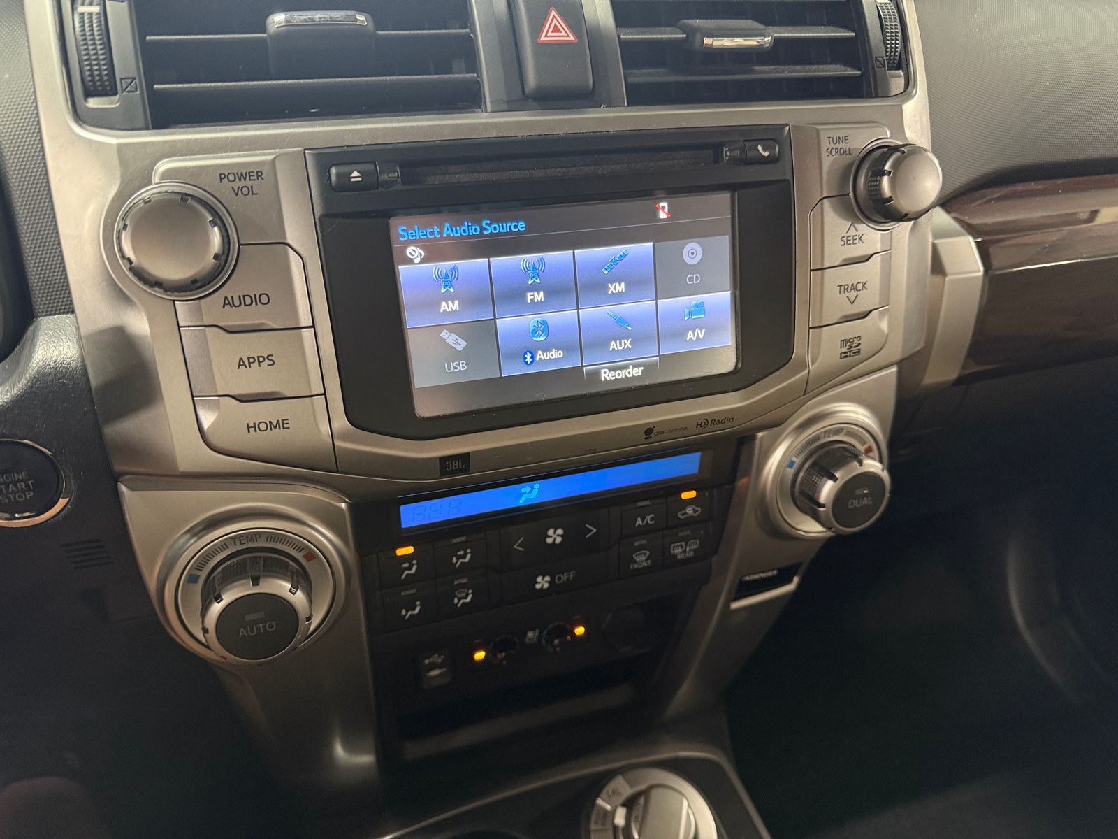 Thumbnail: 2015 Toyota 4Runner - 3