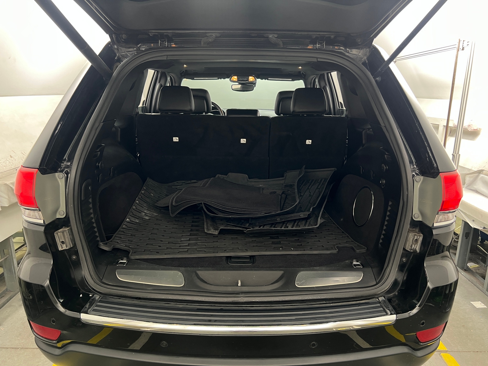 Thumbnail: 2018 Jeep Grand Cherokee - 6