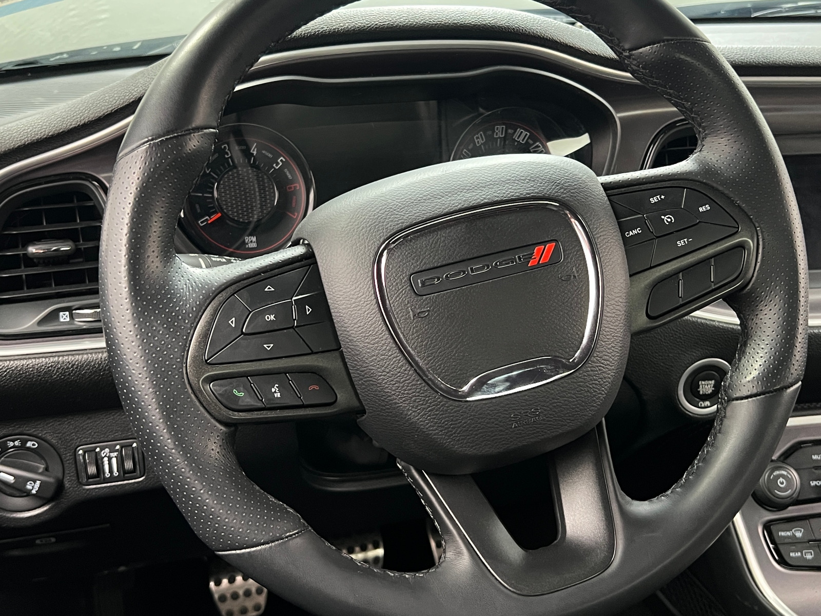 Thumbnail: 2021 Dodge Challenger - 4
