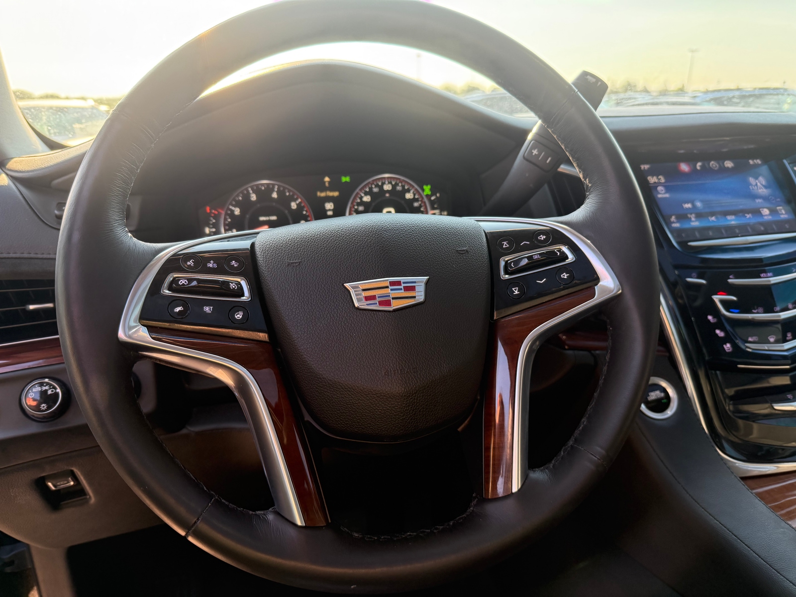 Thumbnail: 2015 Cadillac Escalade - 4