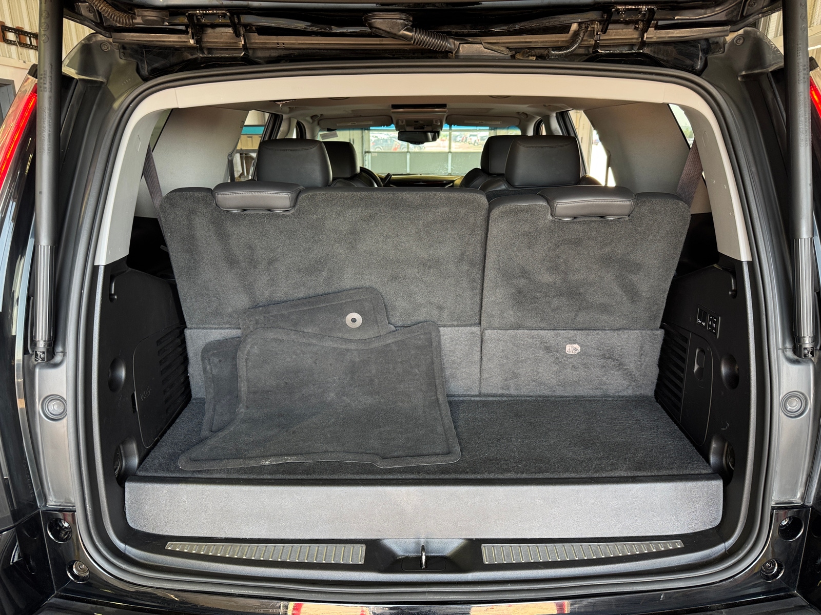 Thumbnail: 2015 Cadillac Escalade - 6
