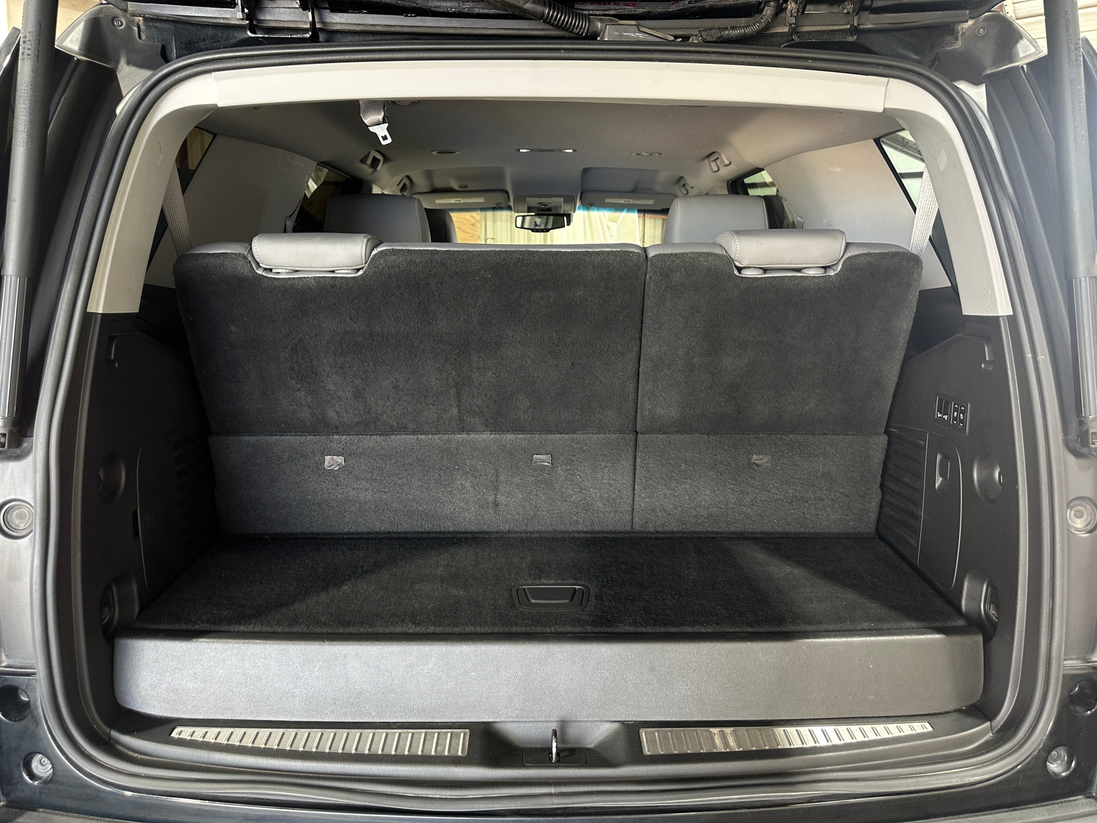 Thumbnail: 2015 Chevrolet Tahoe - 7