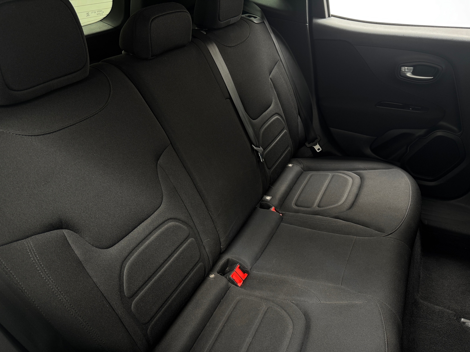 Thumbnail: 2019 Jeep Renegade - 6