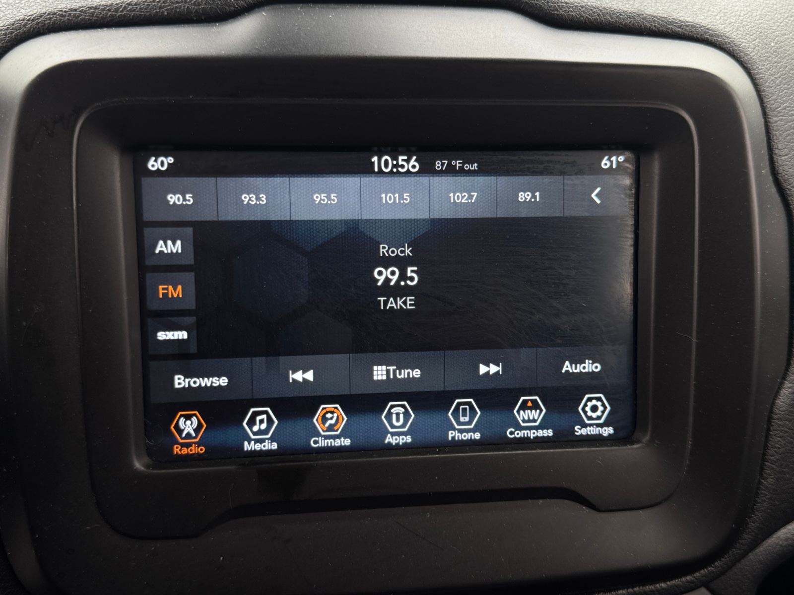 Thumbnail: 2019 Jeep Renegade - 4