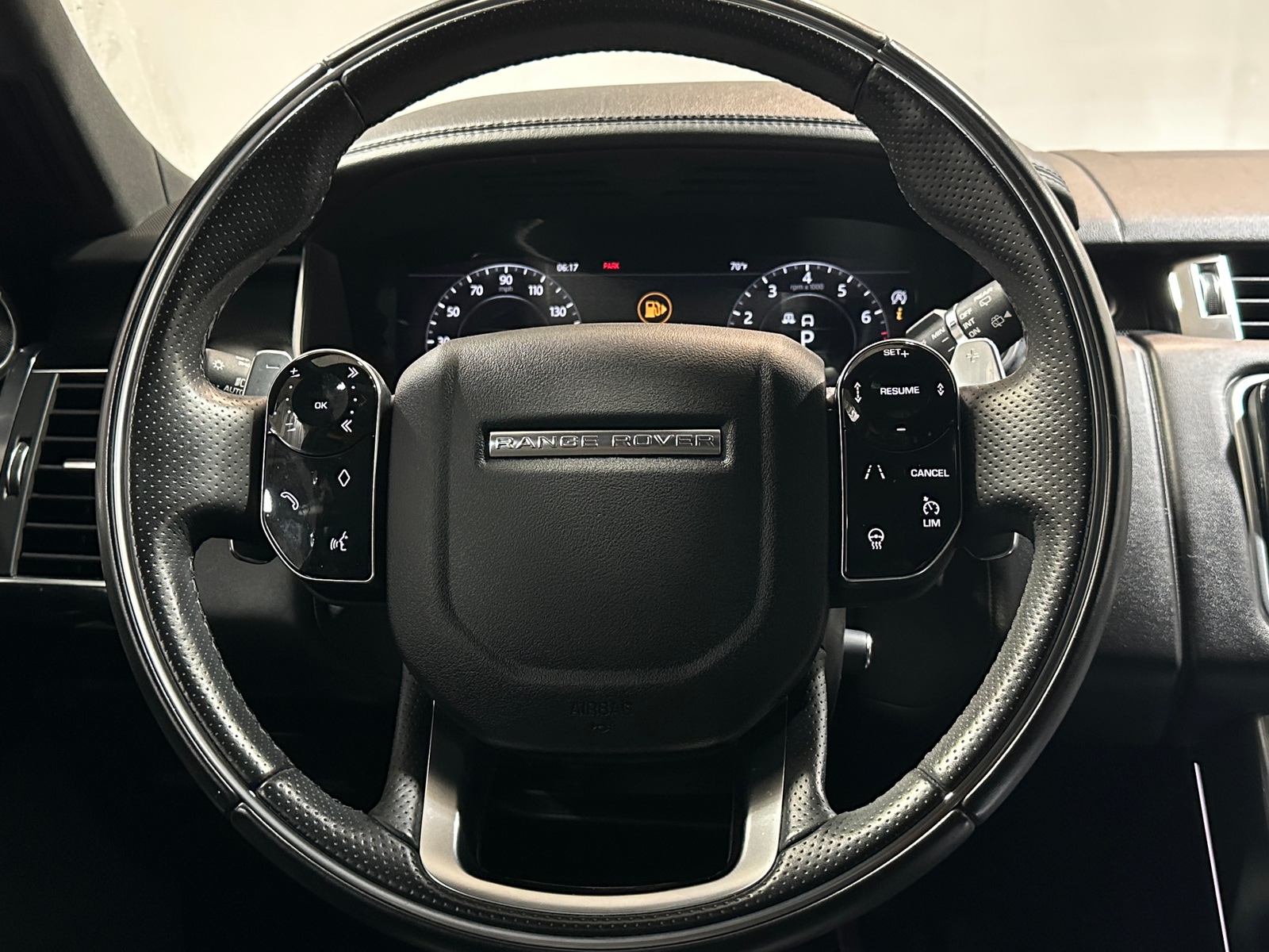 Thumbnail: 2020 Land Rover Range Rover Sport - 4