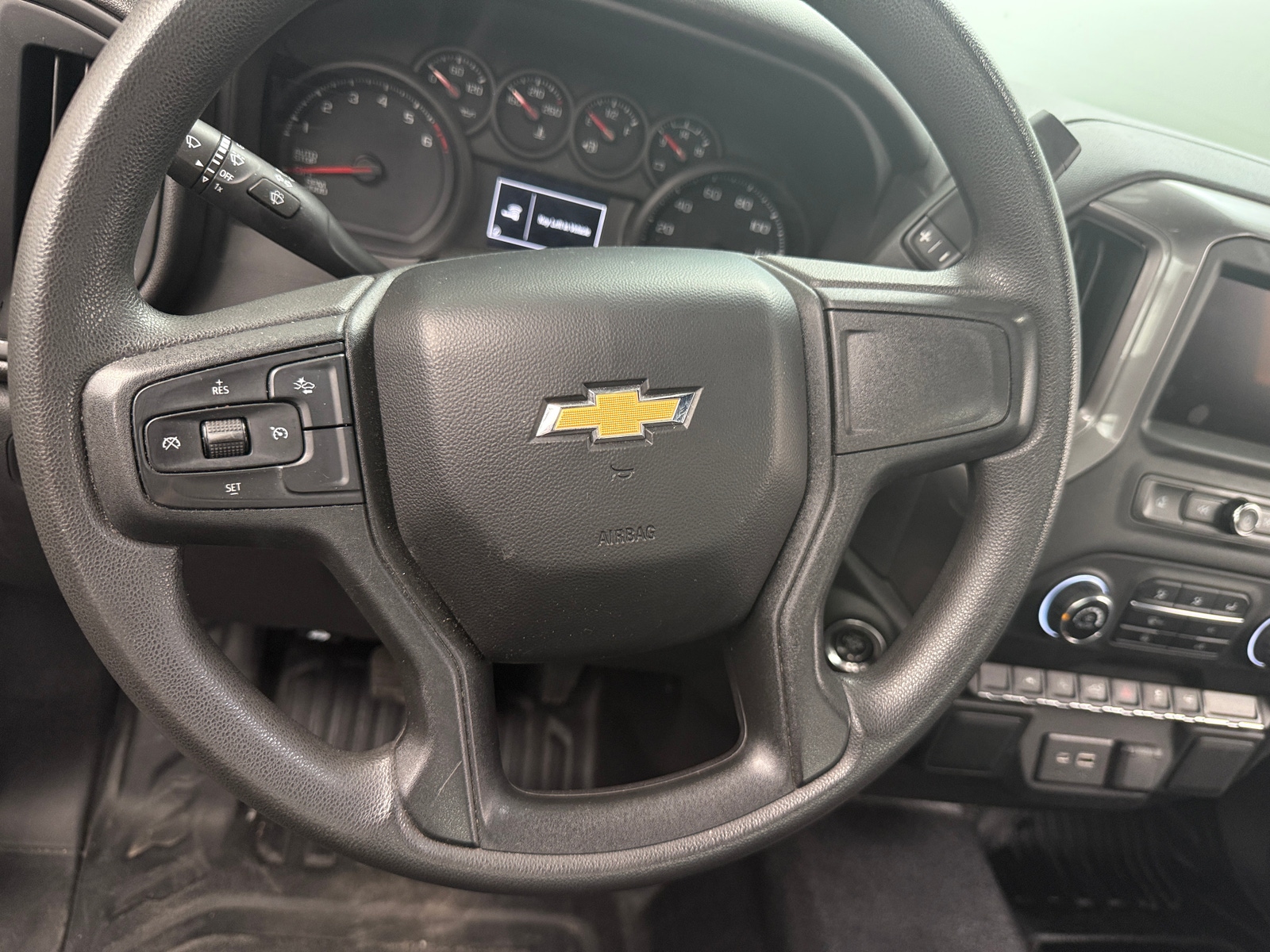 Thumbnail: 2023 Chevrolet Silverado 1500 - 5