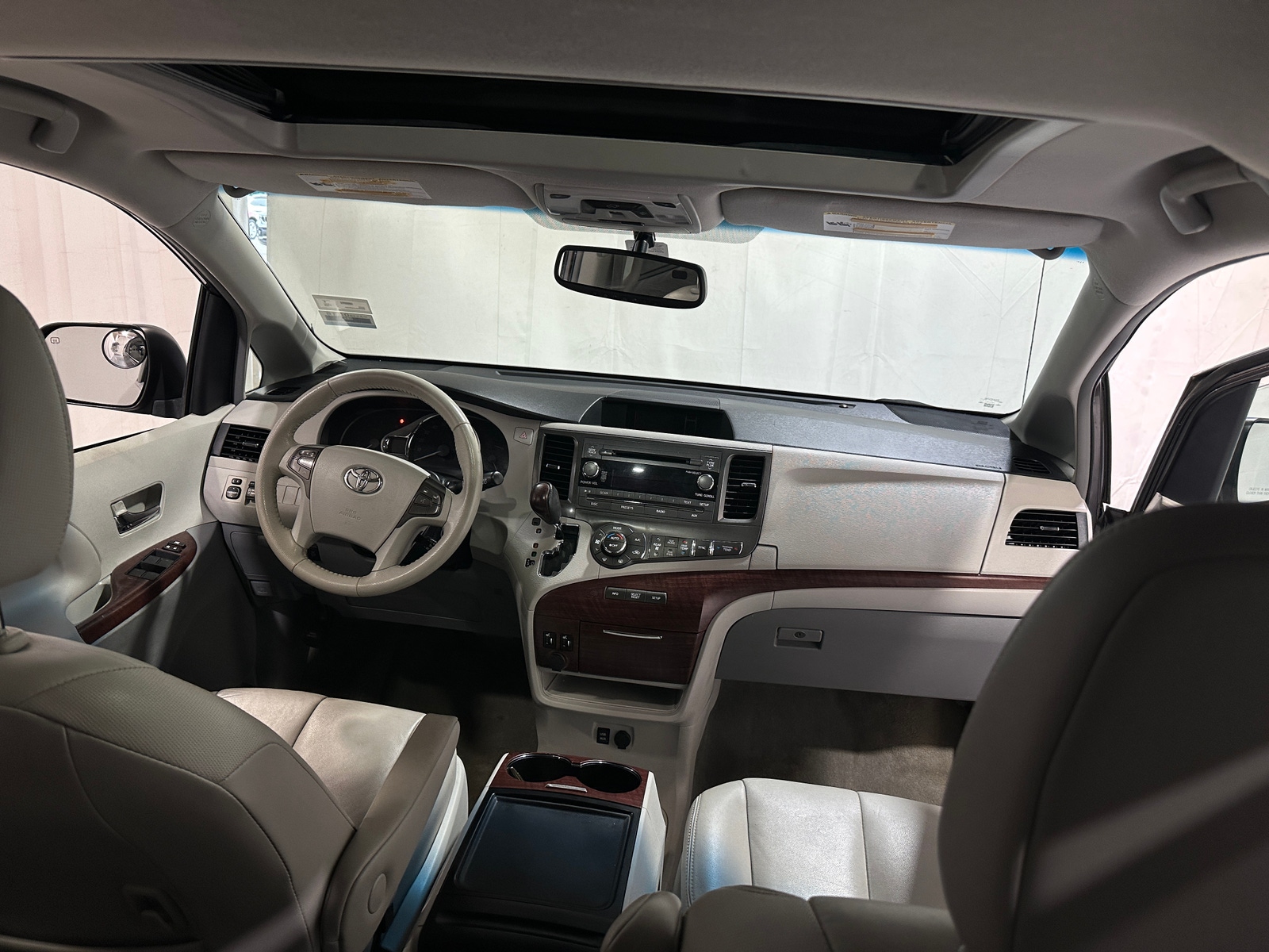 Thumbnail: 2013 Toyota Sienna - 2
