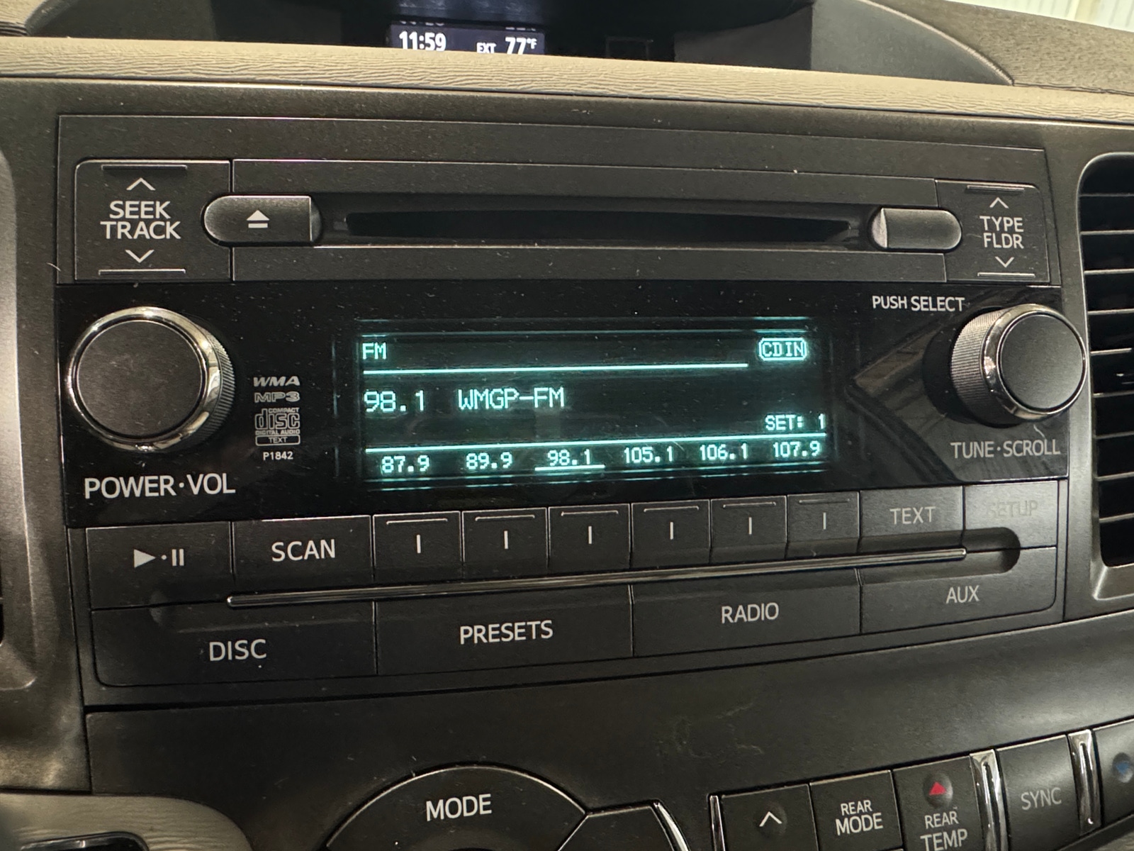 Thumbnail: 2013 Toyota Sienna - 3