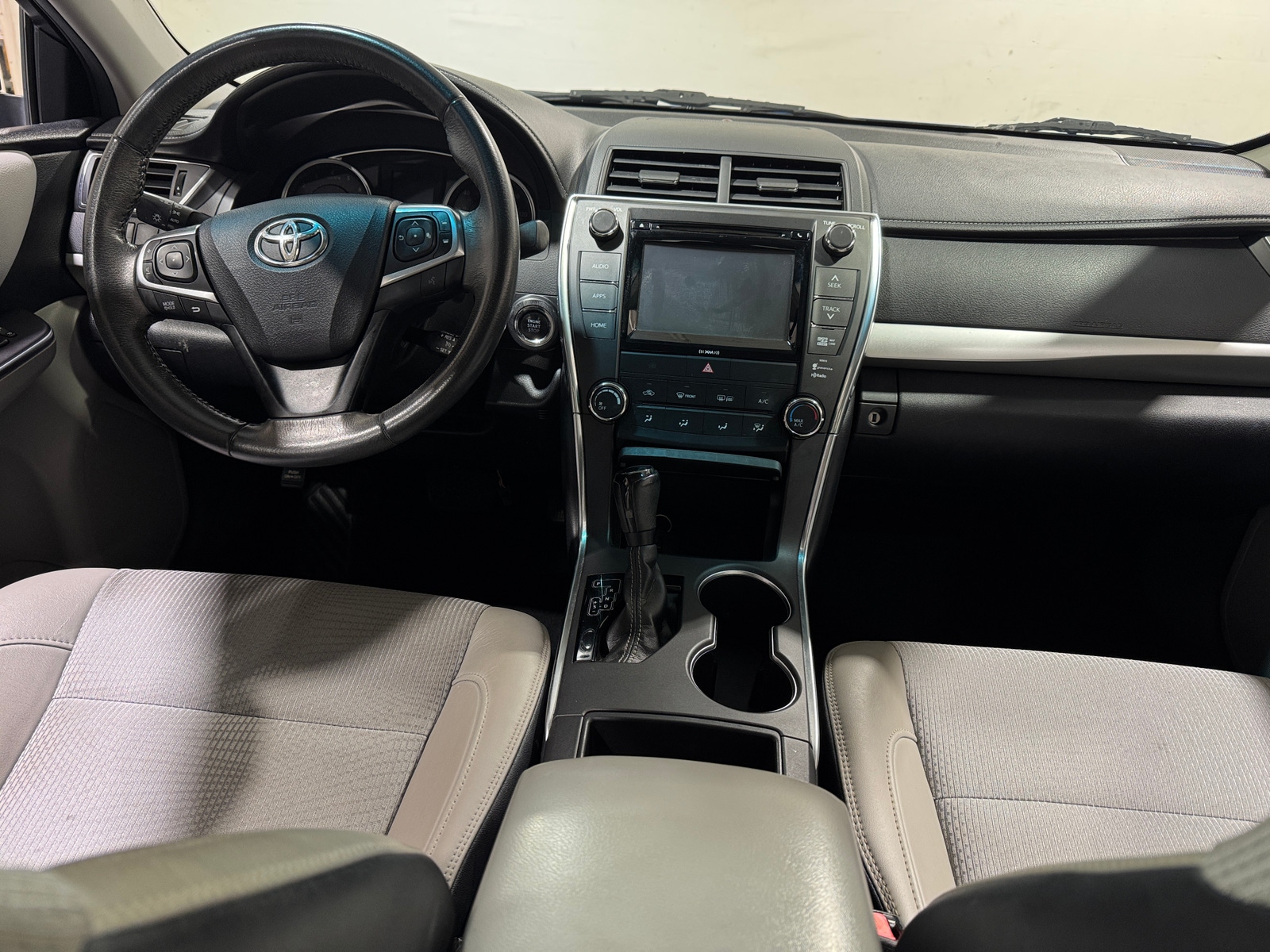 Thumbnail: 2017 Toyota Camry - 3