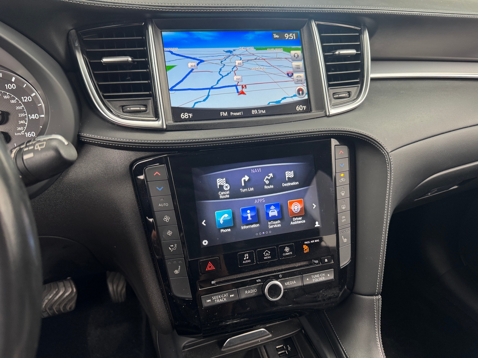 Thumbnail: 2019 INFINITI QX50 - 3
