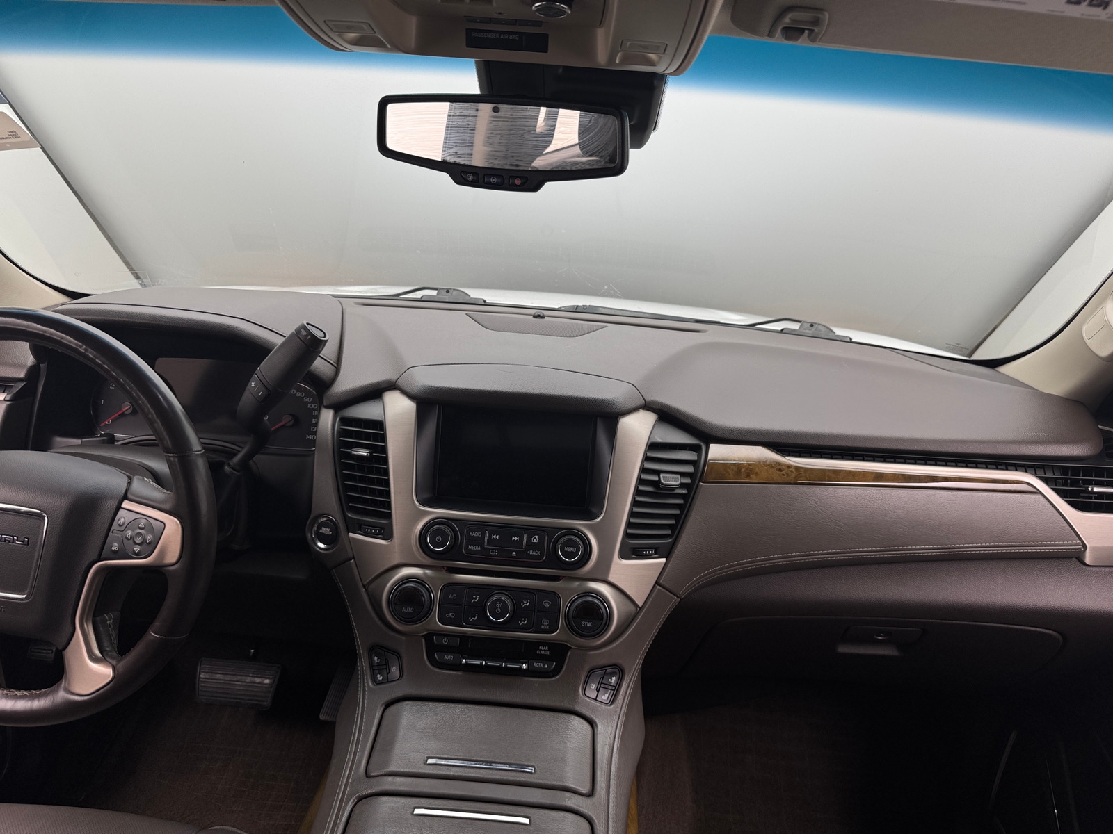 Thumbnail: 2016 GMC Yukon - 2