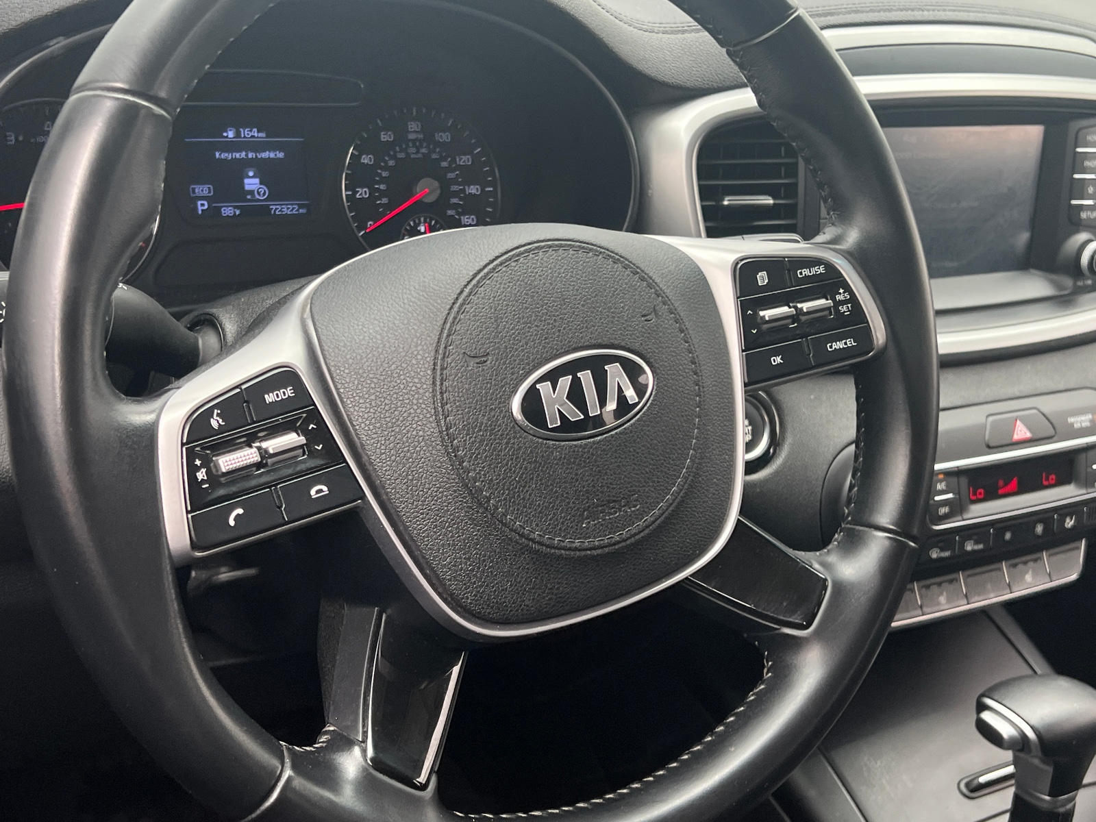 Thumbnail: 2020 Kia Sorento - 5