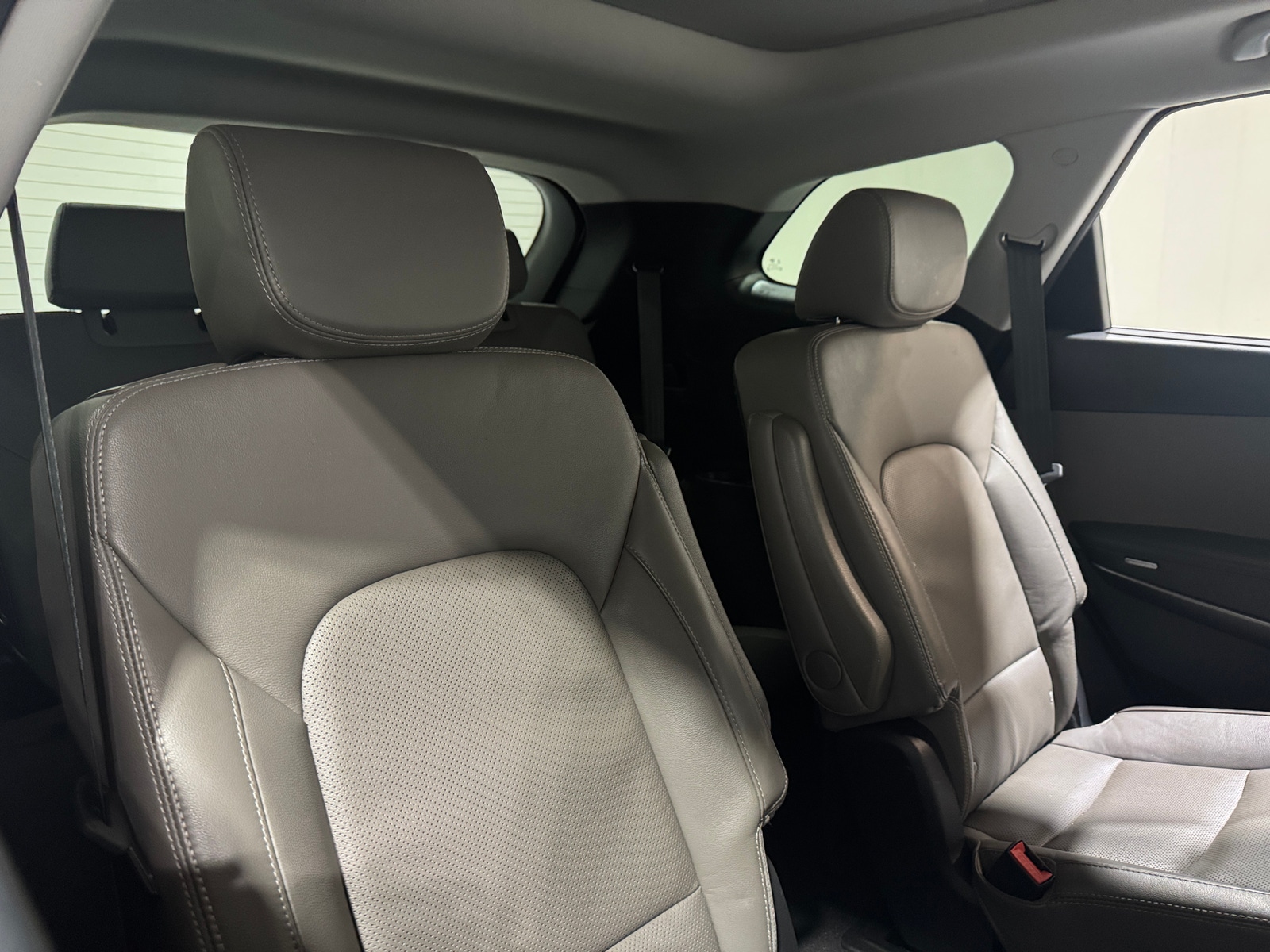 Thumbnail: 2017 Hyundai Santa Fe - 5