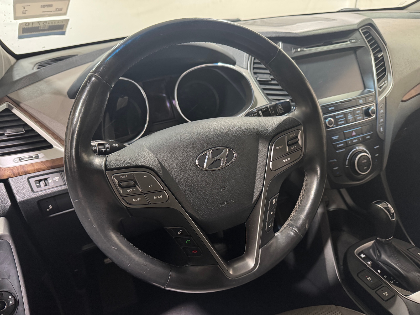 Thumbnail: 2017 Hyundai Santa Fe - 4
