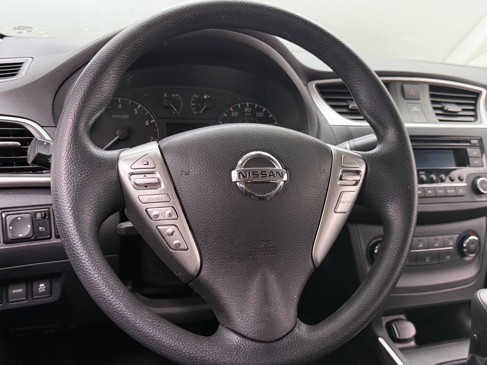 Thumbnail: 2017 Nissan Sentra - 5