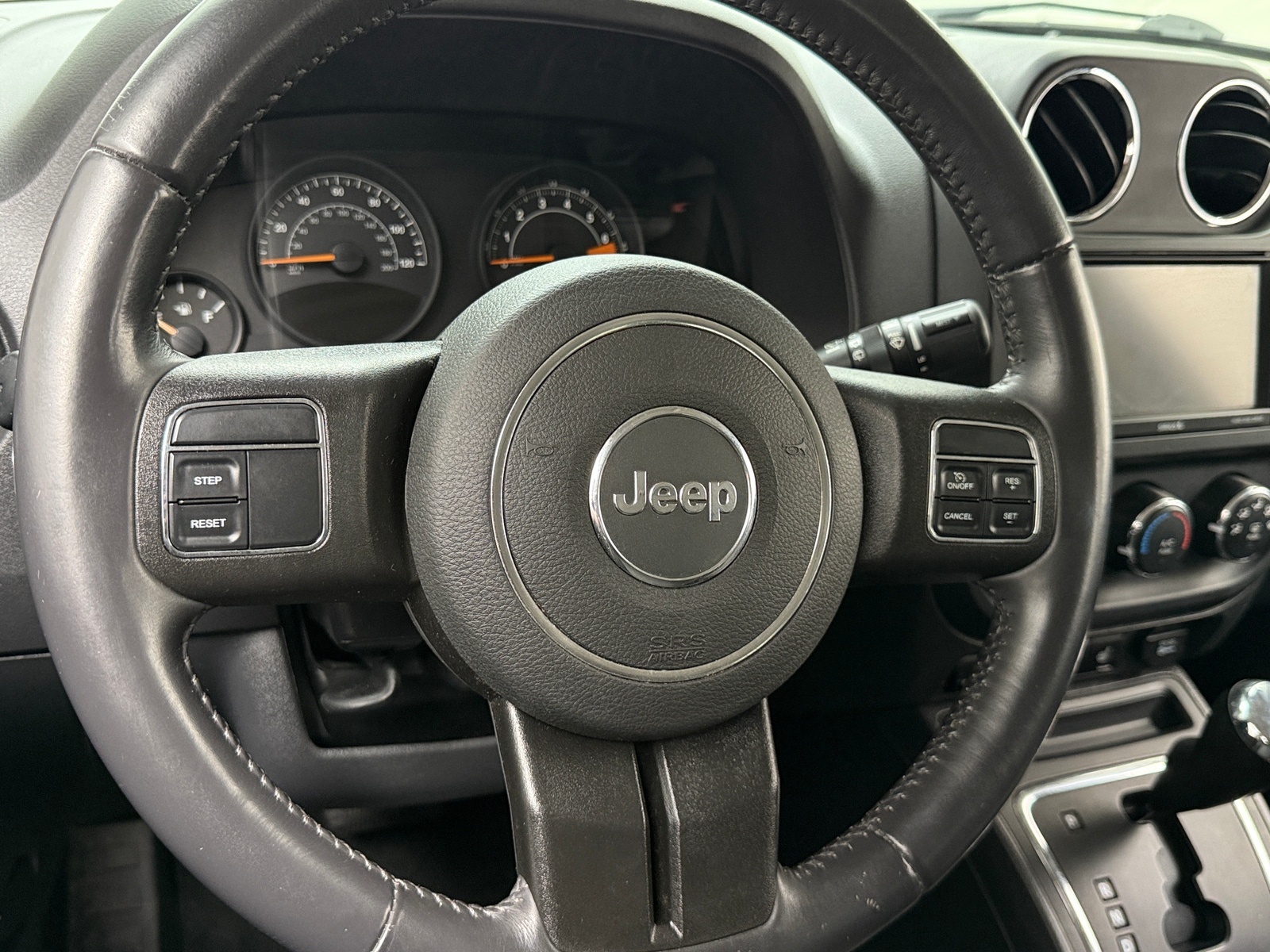 Thumbnail: 2017 Jeep Patriot - 5