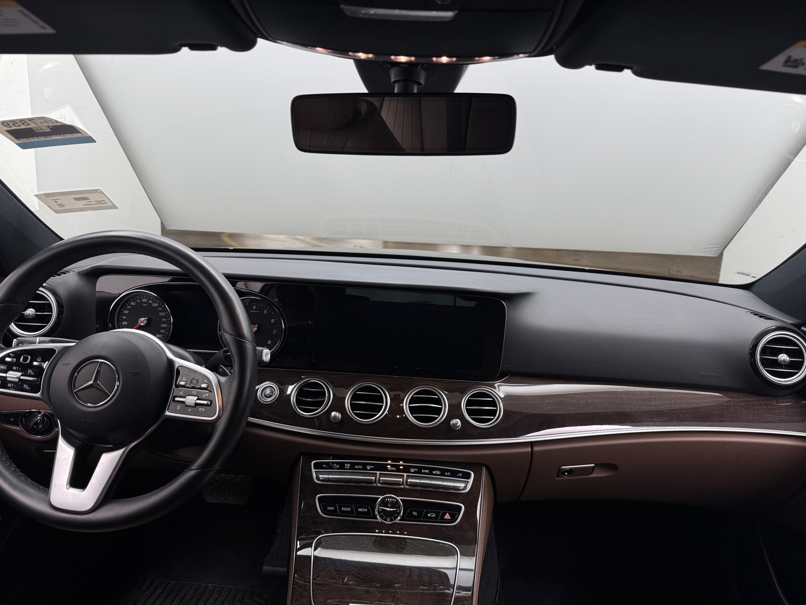 Thumbnail: 2019 Mercedes-Benz E-Class - 2