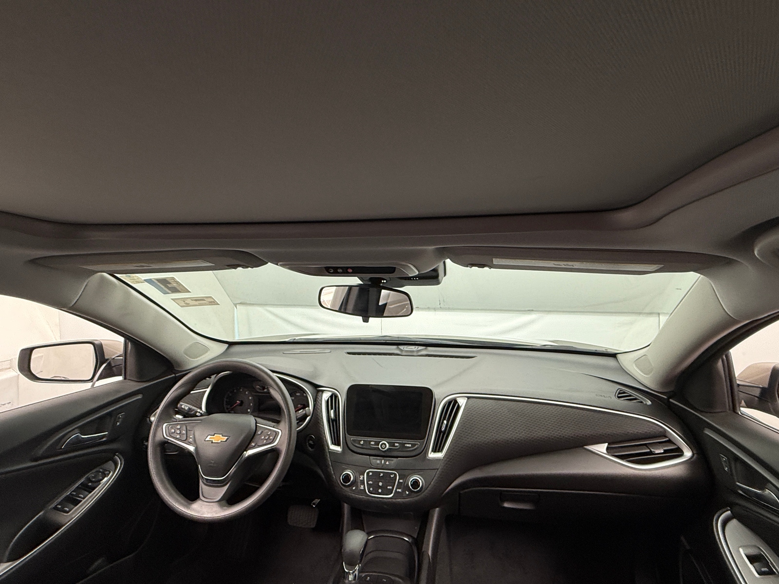 Thumbnail: 2024 Chevrolet Malibu - 3