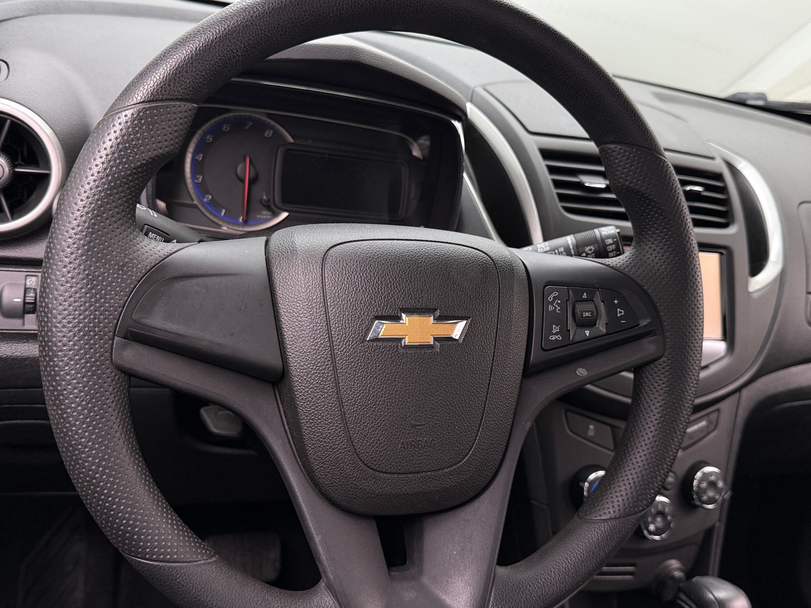 Thumbnail: 2016 Chevrolet Trax - 5