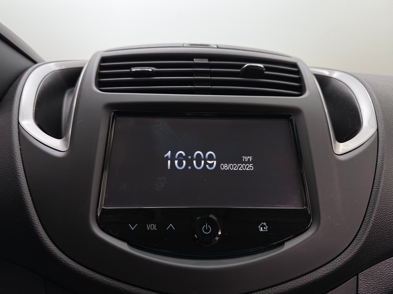 Thumbnail: 2016 Chevrolet Trax - 4