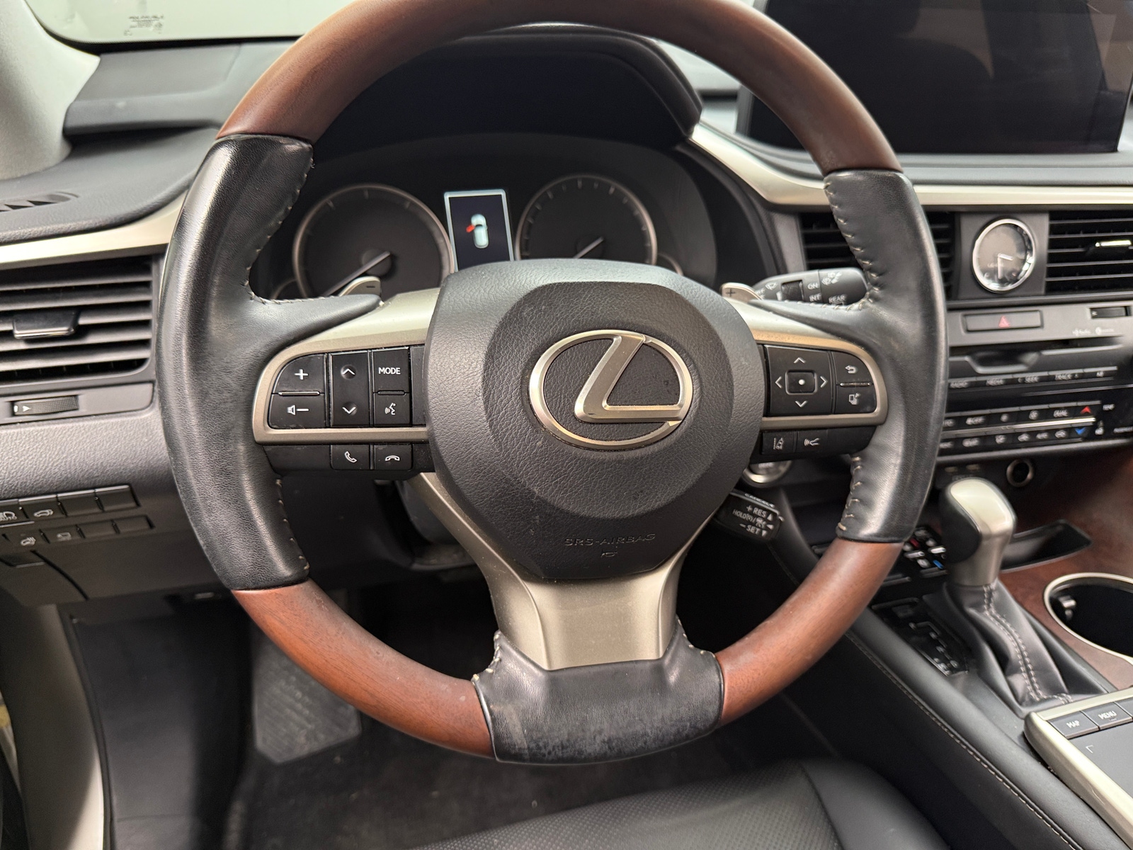 Thumbnail: 2020 Lexus RX - 4